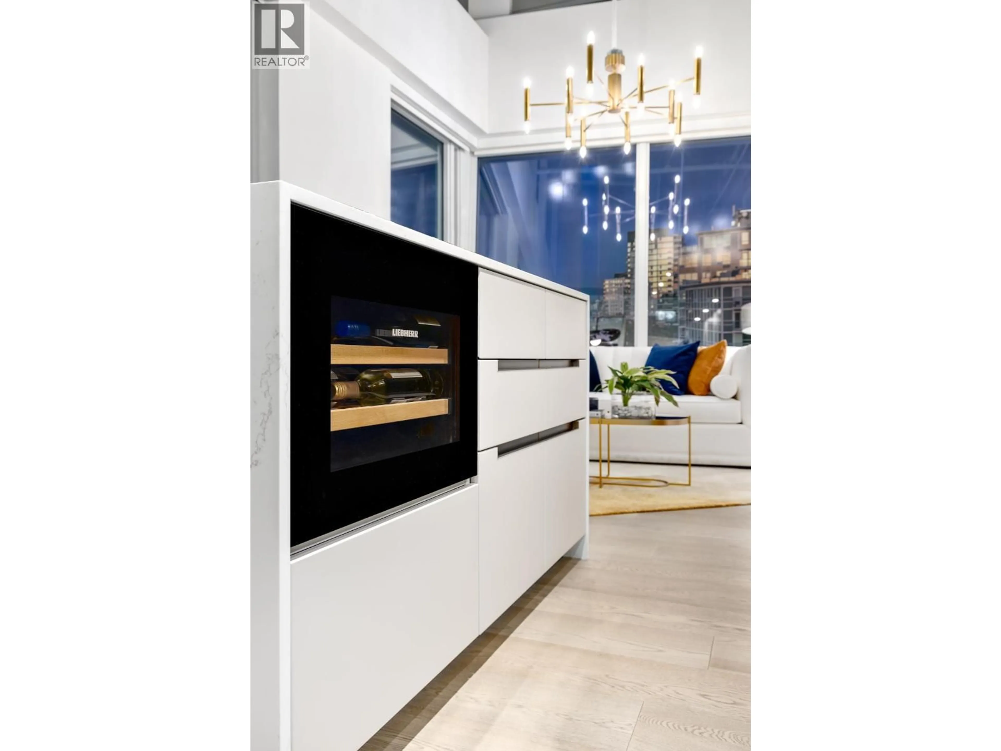 Contemporary kitchen, unknown for 501 - 2323 FIR STREET, Vancouver British Columbia V6J0H5