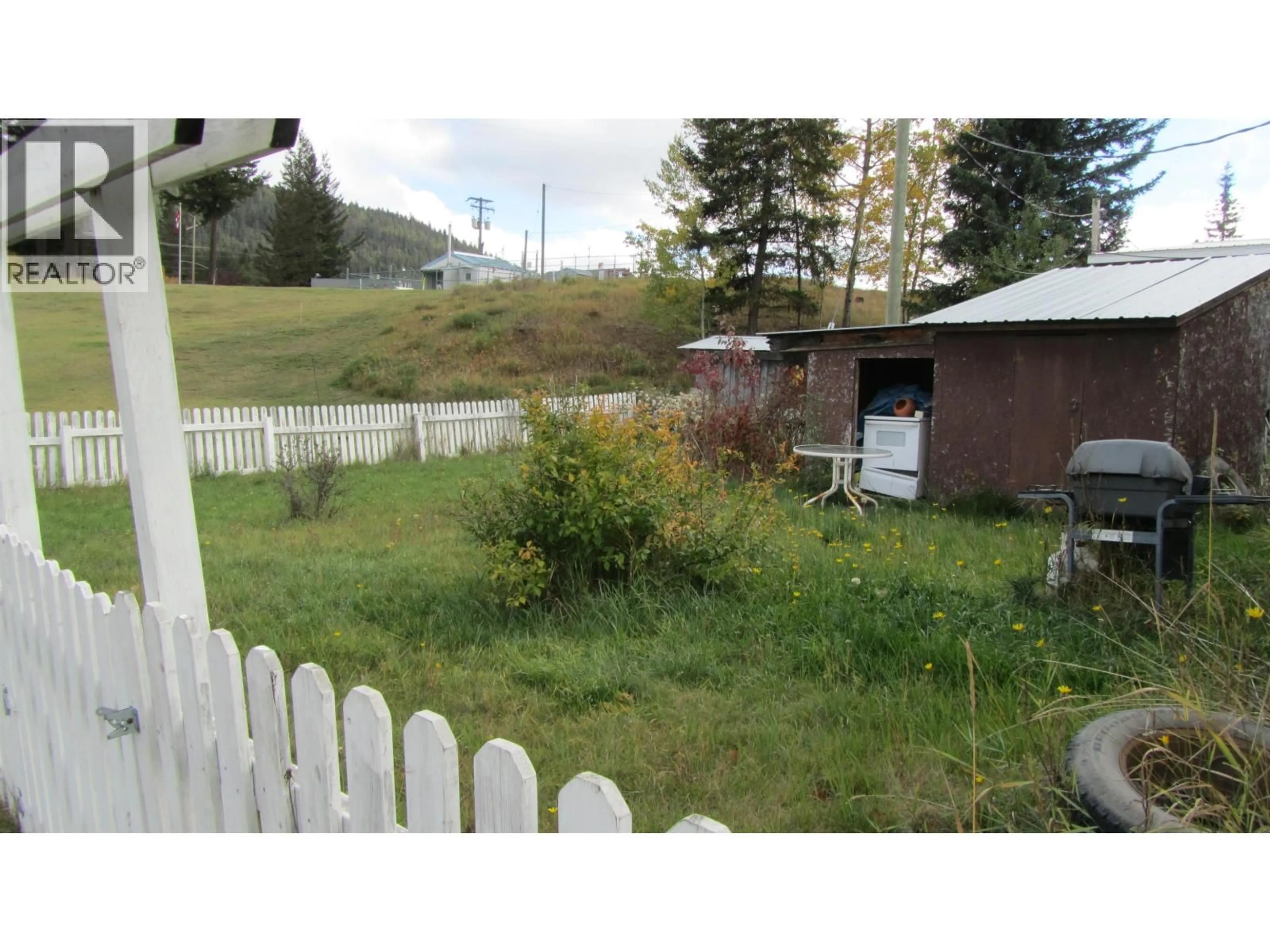 Shed for 61 - 375 HORSE LAKE ROAD, 100 Mile House British Columbia V0K2E0