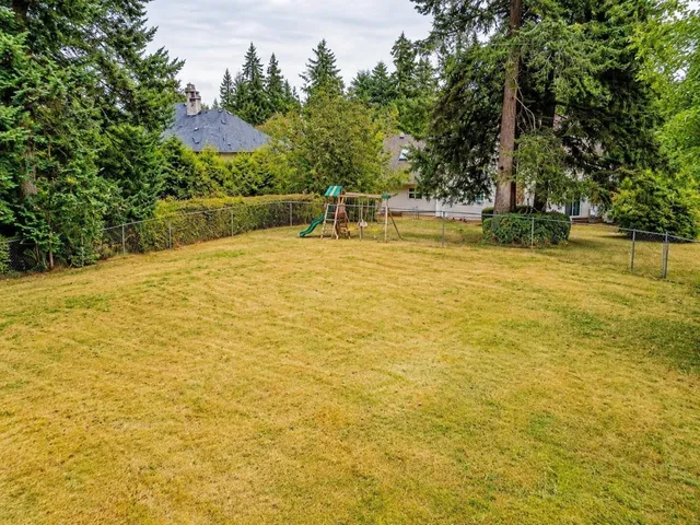 14052 27A AVENUE, Surrey 2