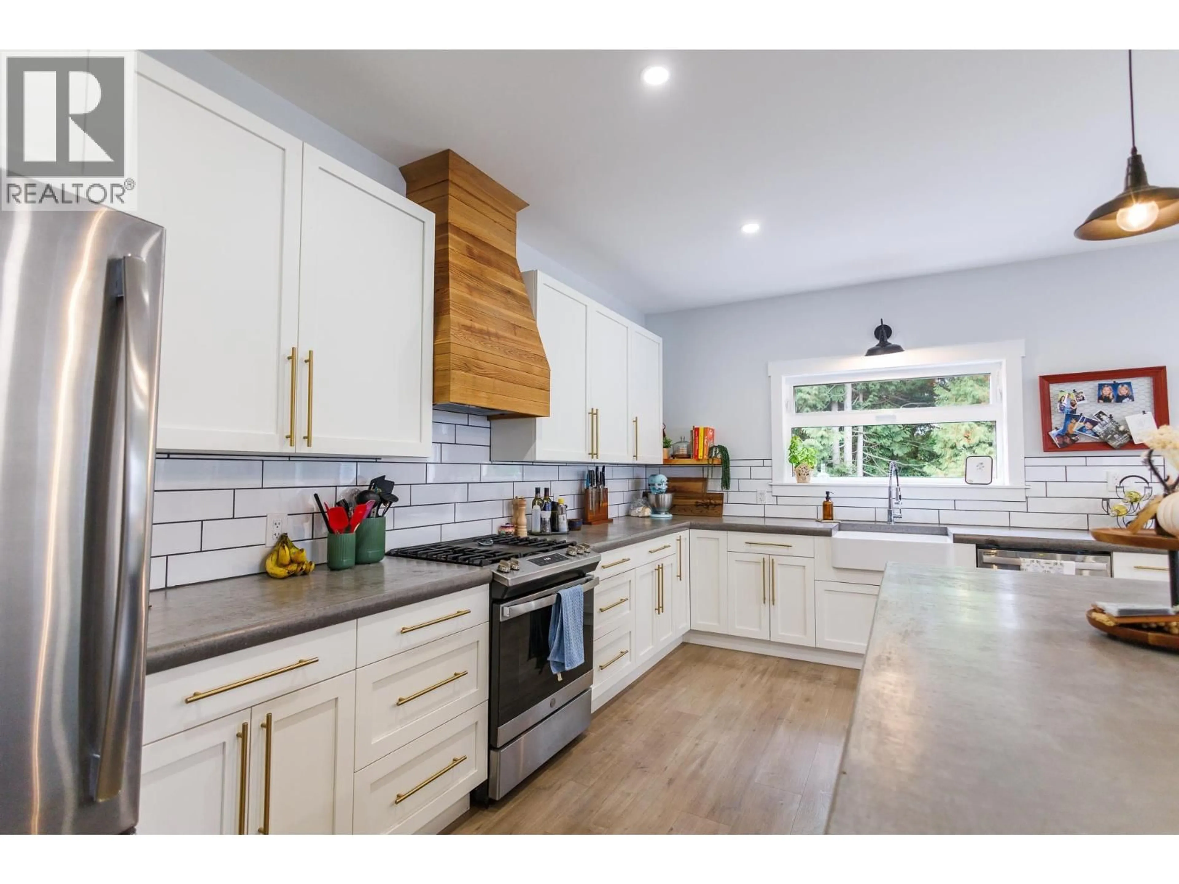 Open concept kitchen, unknown for B - 4005 BENNER STREET, Terrace British Columbia V8G3B1