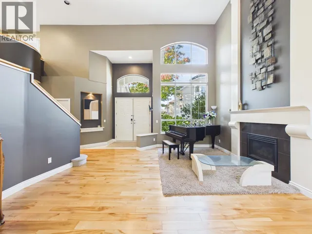 120 CEDARWOOD DRIVE, Port Moody 3