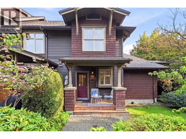 246 - 600 PARK CRESCENT, New Westminster