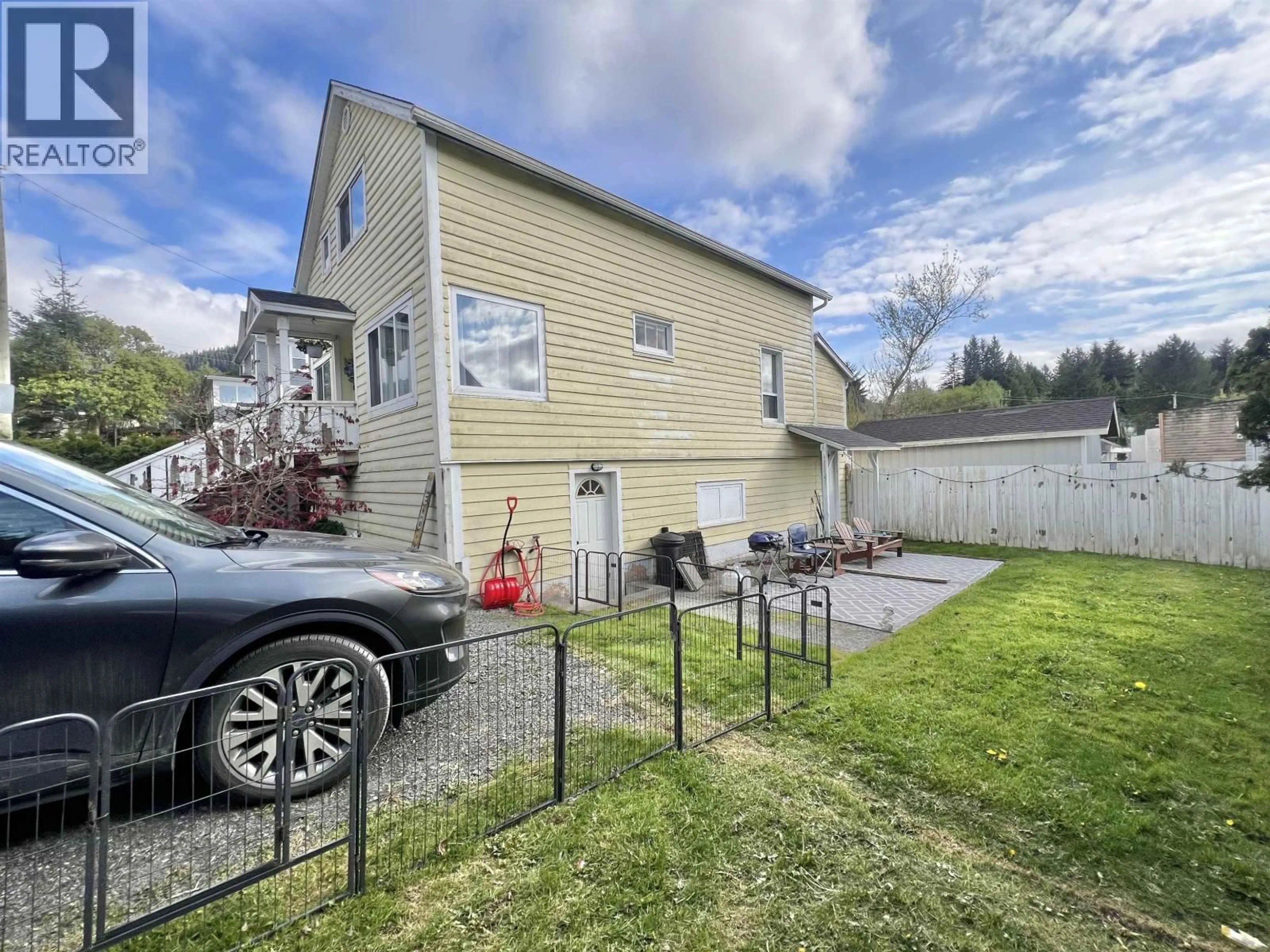 A pic from outside/outdoor area/front of a property/back of a property/a pic from drone, street for 508 MUSGRAVE PLACE, Prince Rupert British Columbia V8J3M1