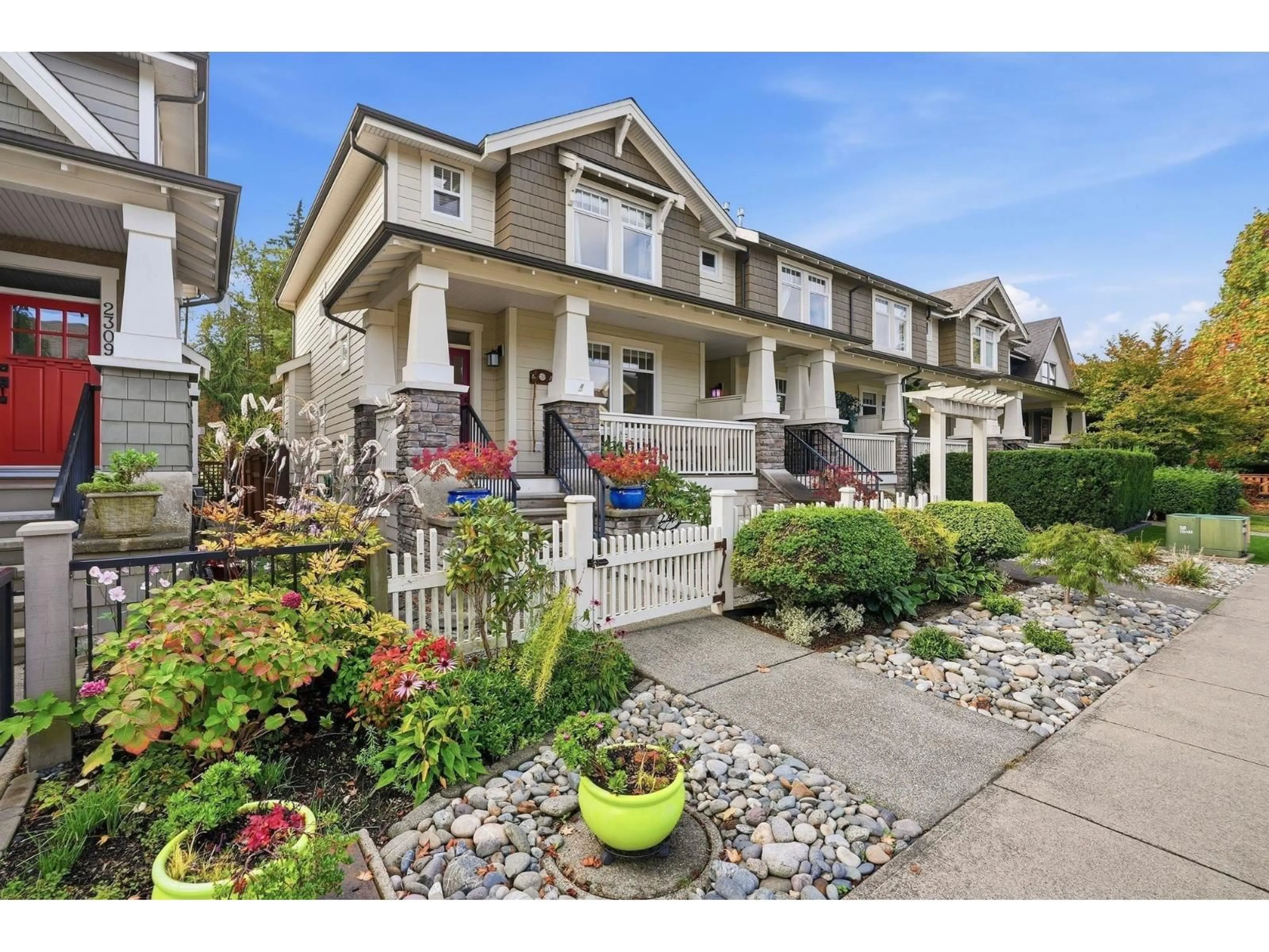 Home with vinyl exterior material, street for 23096 BILLY BROWN ROAD, Langley British Columbia V1M4G1