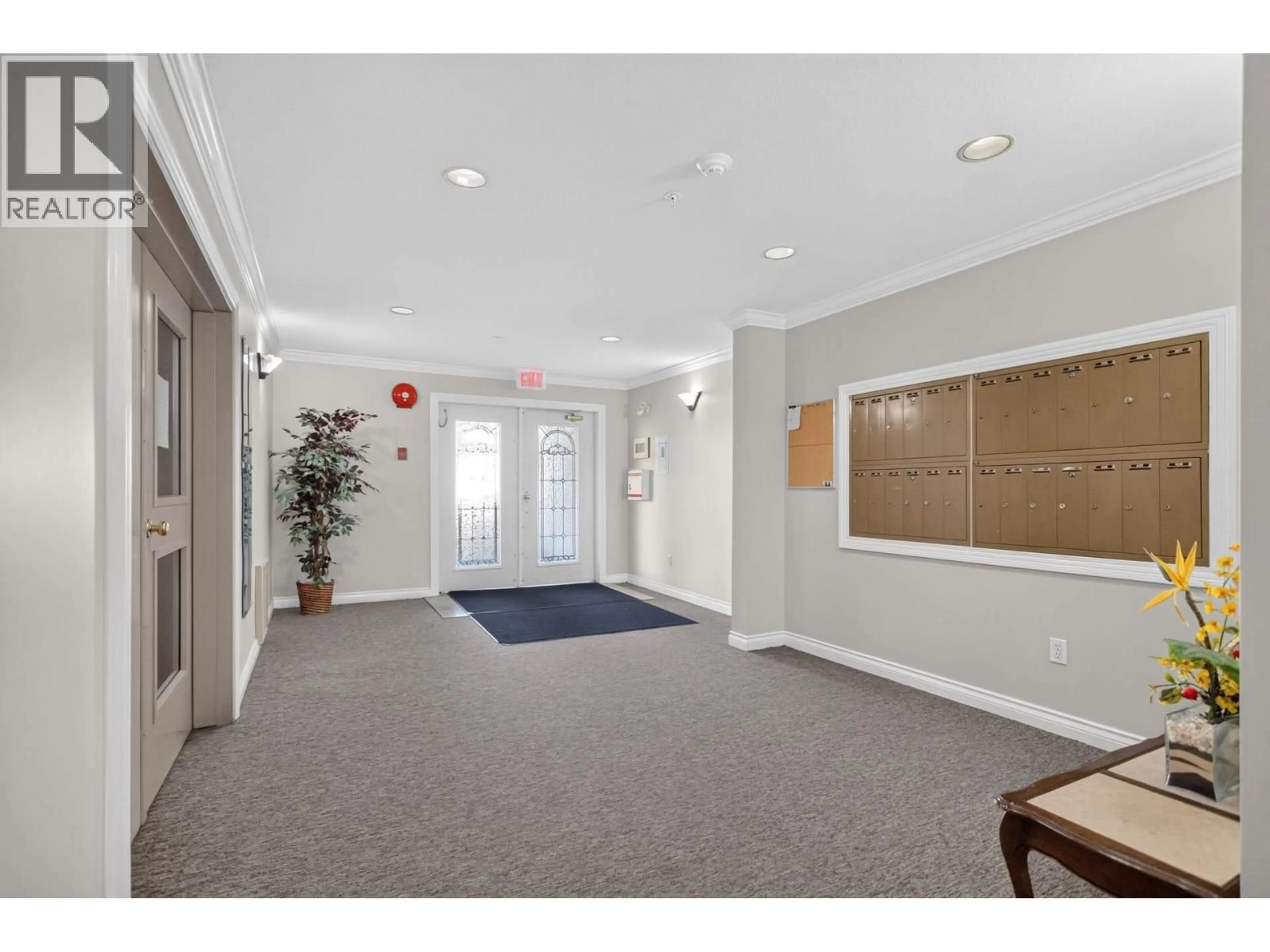 Indoor foyer for 202 - 1618 GRANT AVENUE, Port Coquitlam British Columbia V3B1P3
