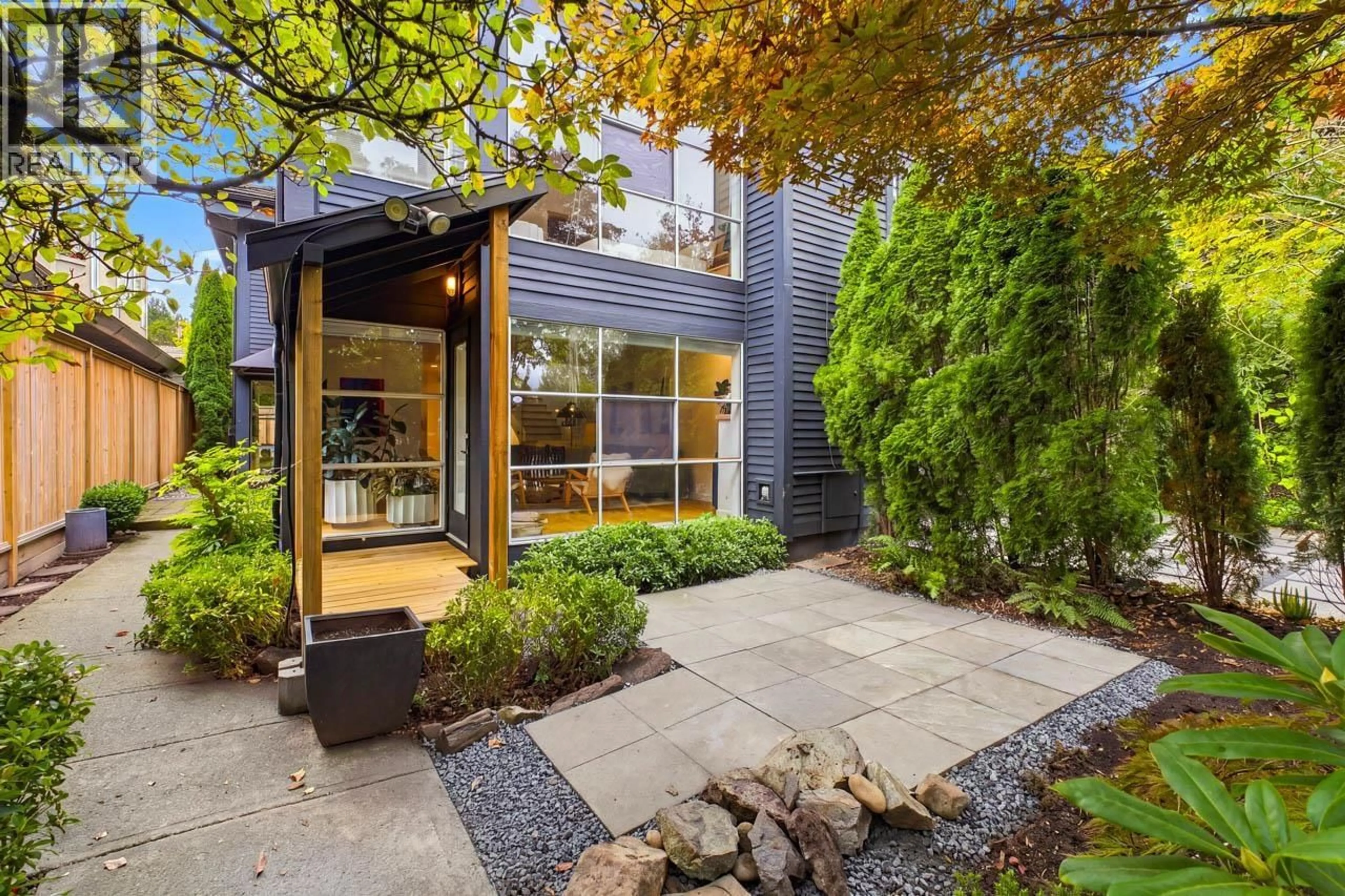 Unknown for 6424 BRUCE STREET, West Vancouver British Columbia V7W2G6