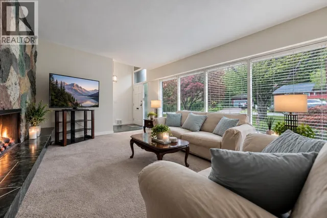 429 NEWLANDS ROAD, West Vancouver 4