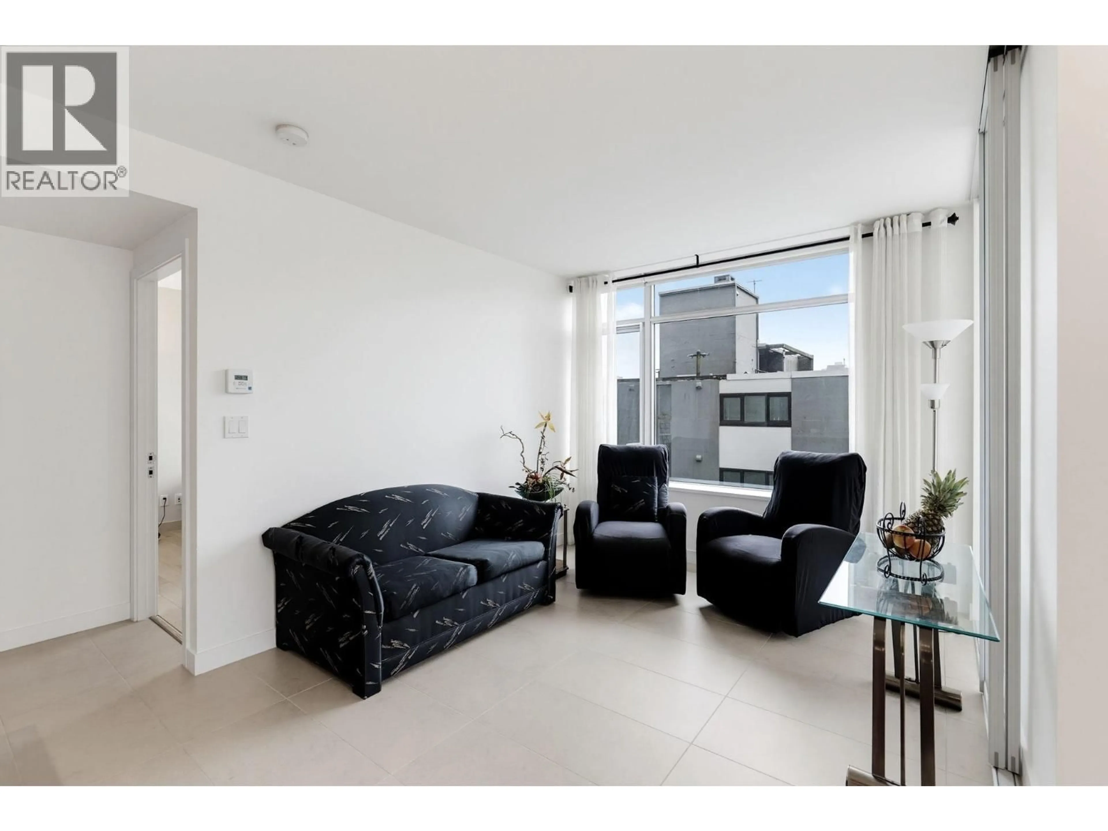 Living room with furniture, unknown for 908 - 1028 BARCLAY STREET, Vancouver British Columbia V6E0B1