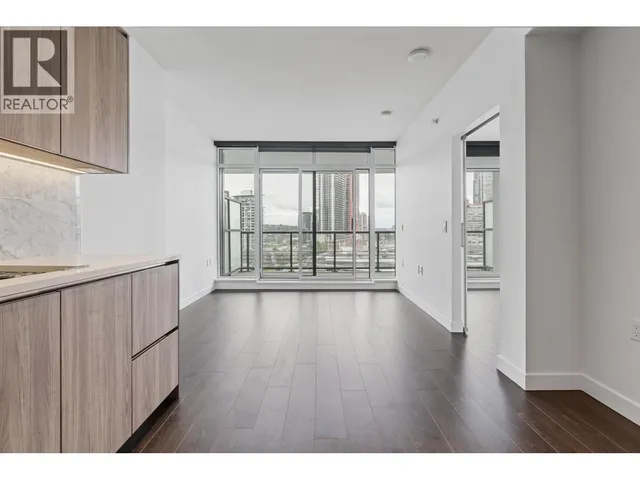601 - 4720 LOUGHEED HIGHWAY, Burnaby 3
