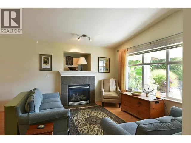 6340 WILLIAMS PLACE, Sechelt 2