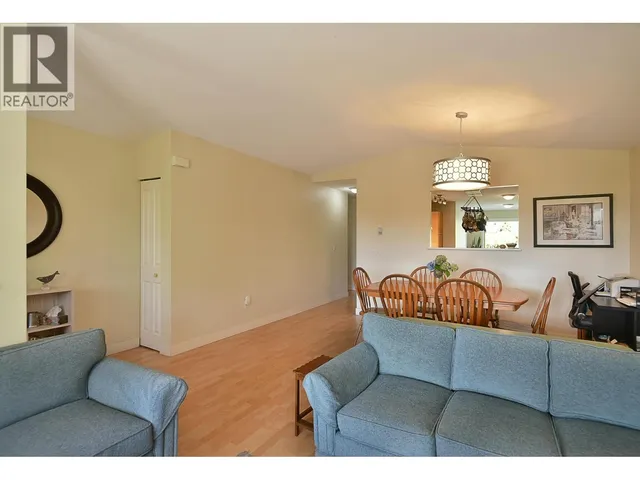 6340 WILLIAMS PLACE, Sechelt 3