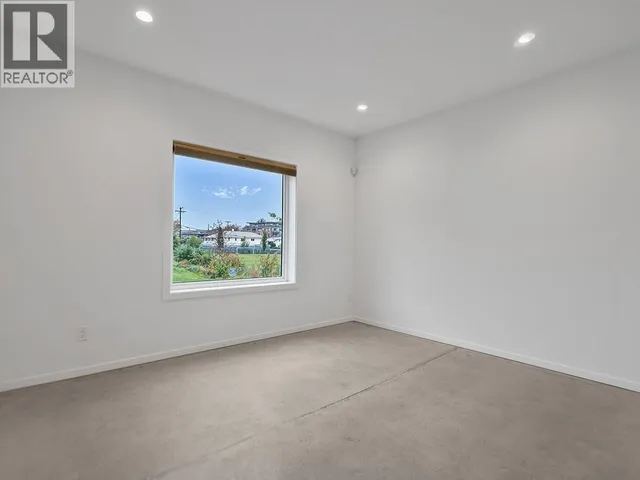 4136 BEATRICE STREET, Vancouver 2
