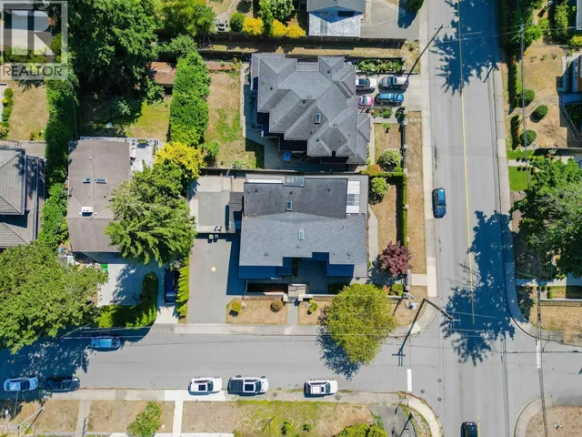 5208 CARSON STREET, Burnaby 4