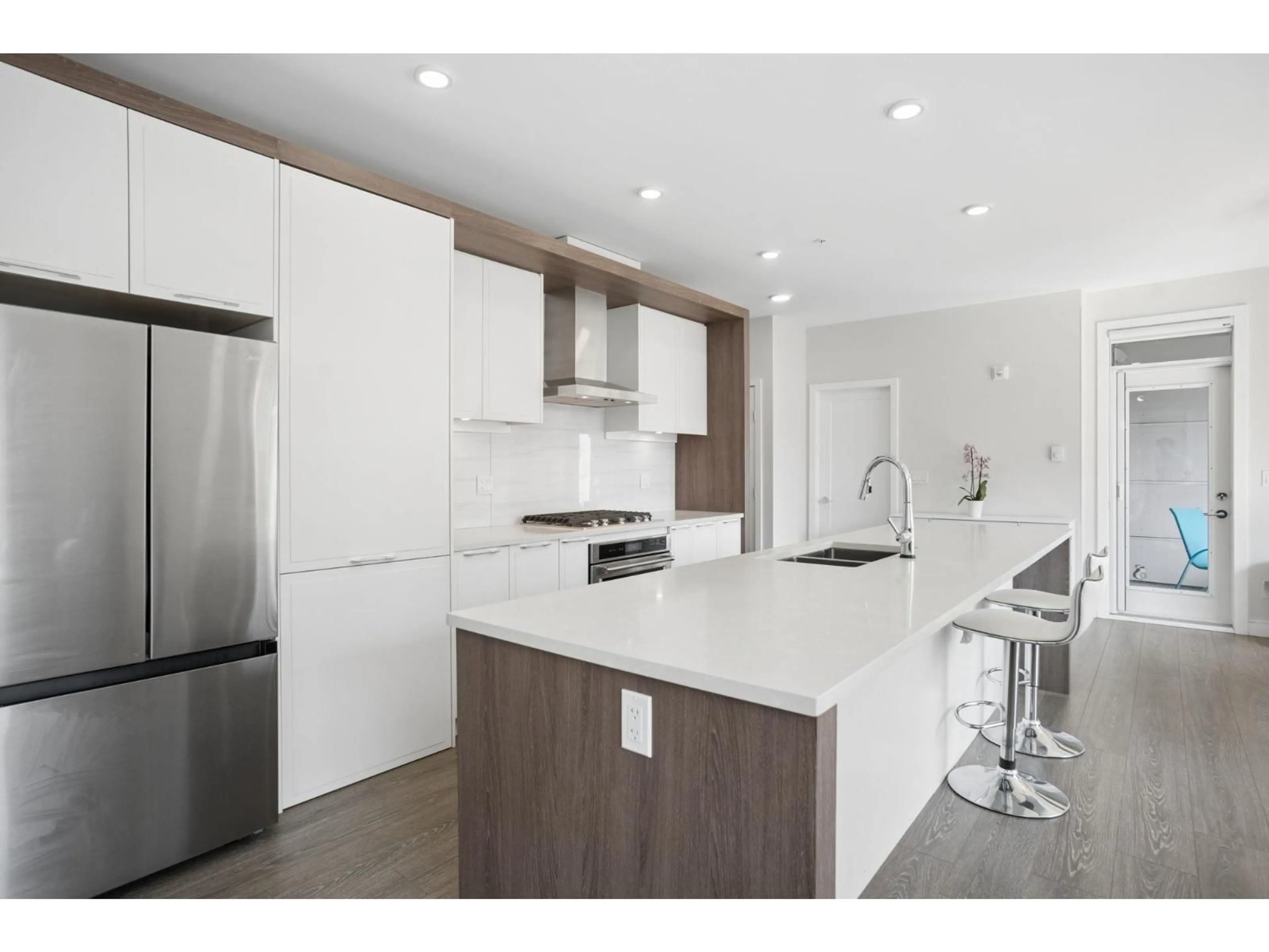 Open concept kitchen, unknown for 216 - 11507 84 AVENUE, Delta British Columbia V4C0E5
