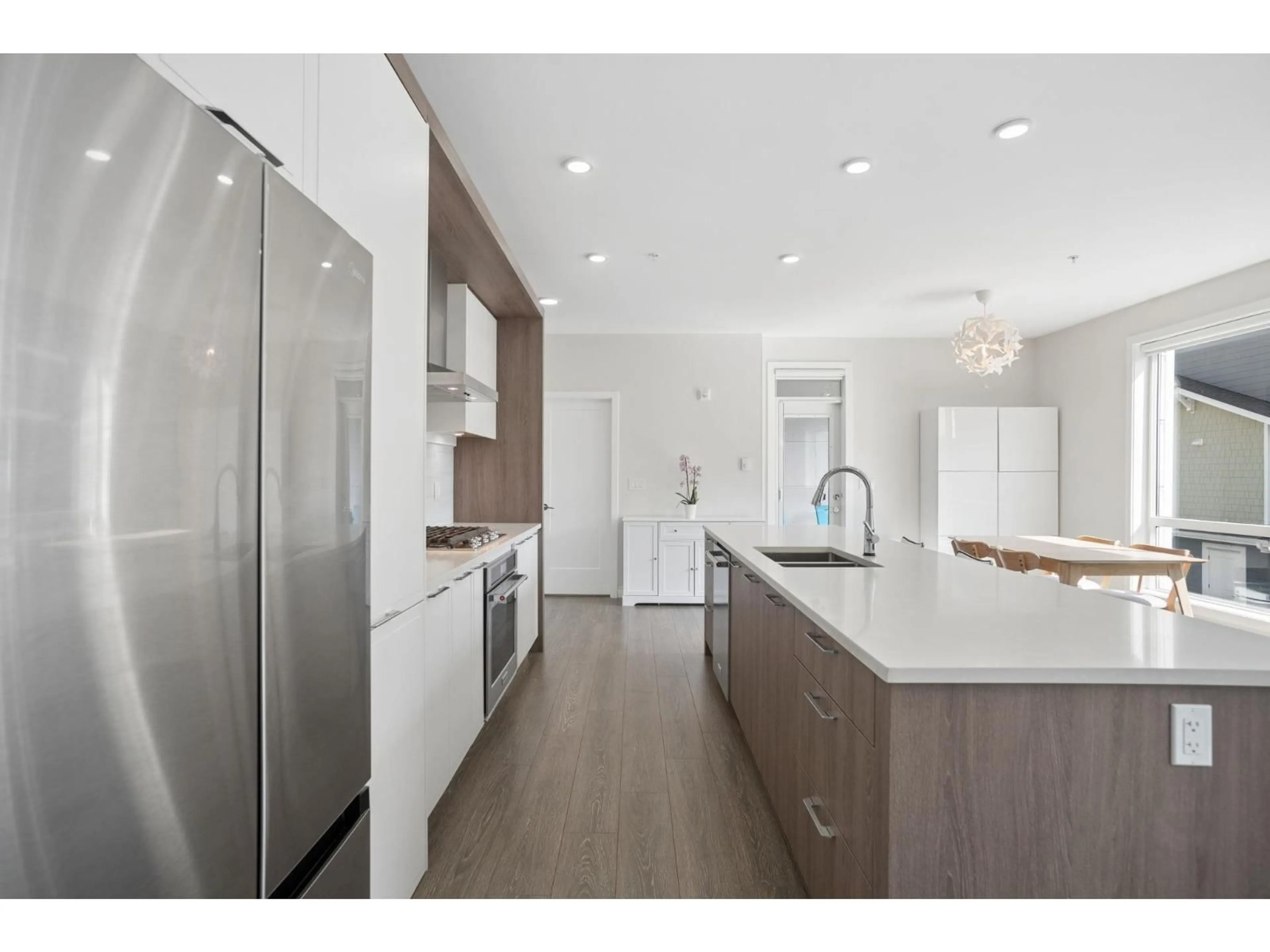 Open concept kitchen, unknown for 216 - 11507 84 AVENUE, Delta British Columbia V4C0E5