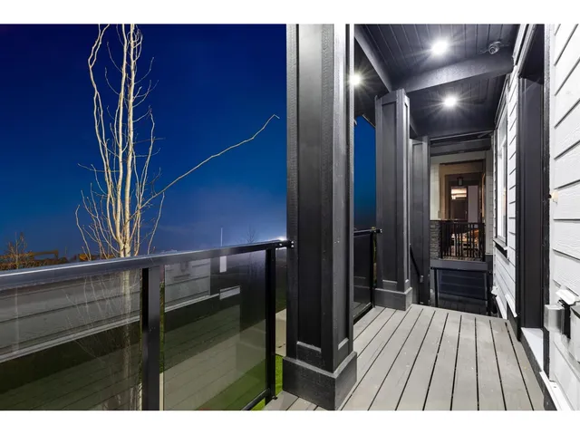 16717 15A AVENUE, Surrey 2