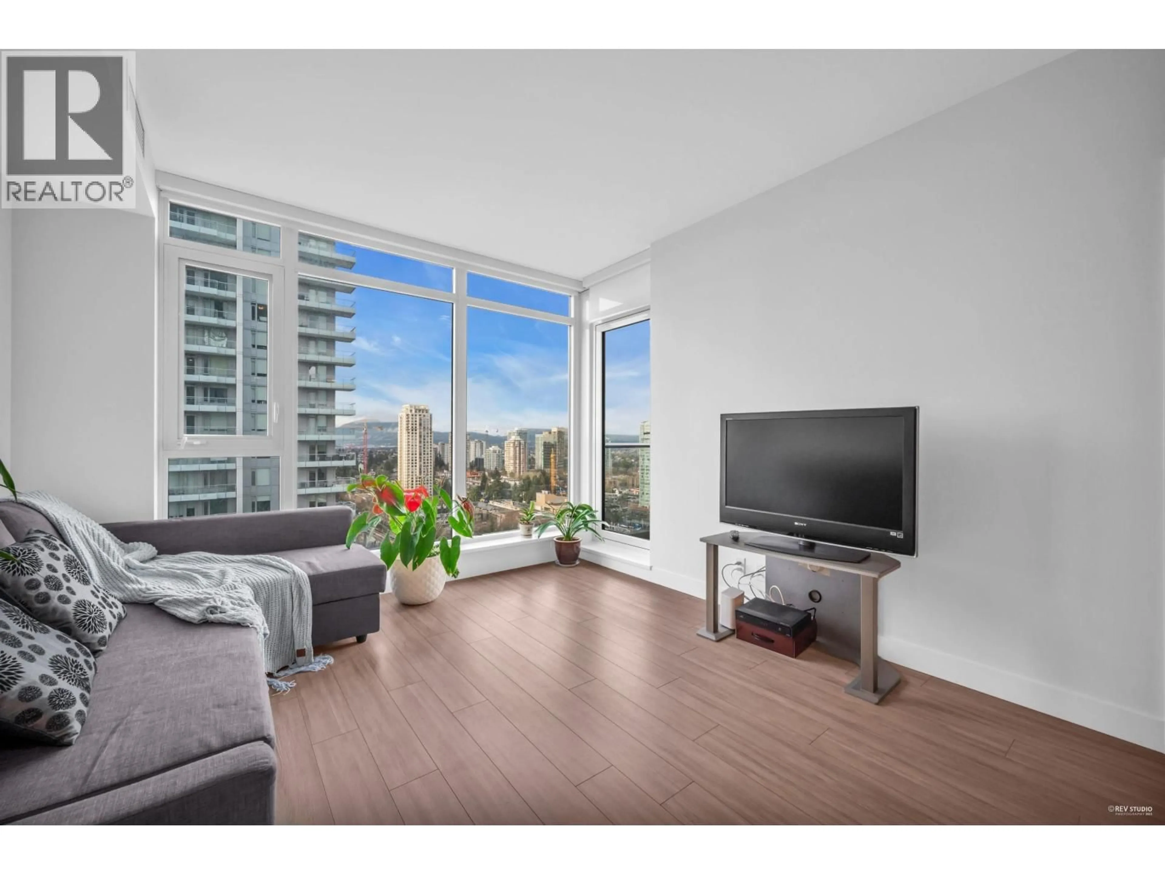 Living room with furniture, unknown for 1701 - 4458 BERESFORD STREET, Burnaby British Columbia V5H0J1