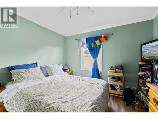 570 COLBY STREET, New Westminster 4