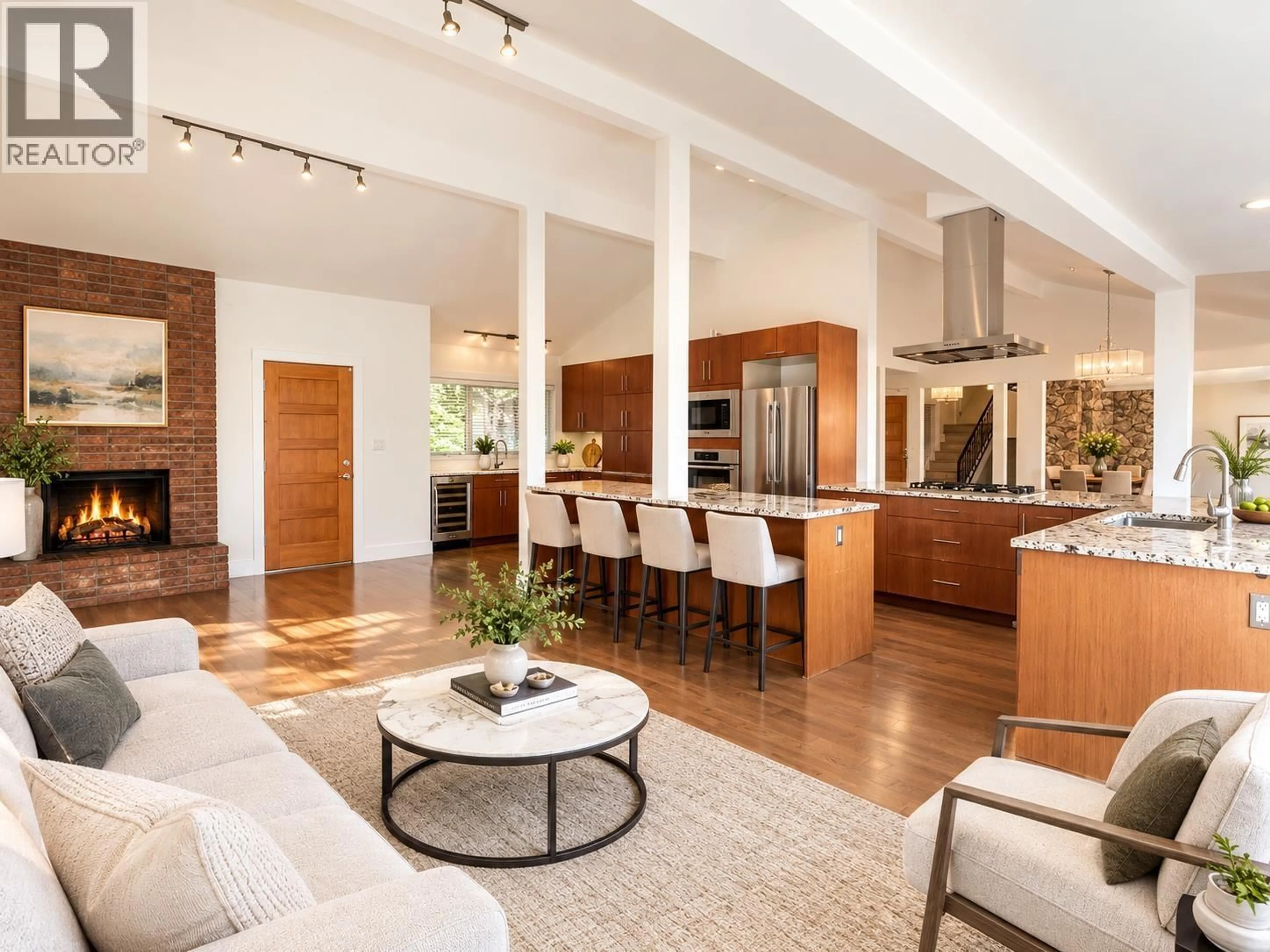 Open concept kitchen, unknown for 1448 SANDHURST PLACE, West Vancouver British Columbia V7S2P3