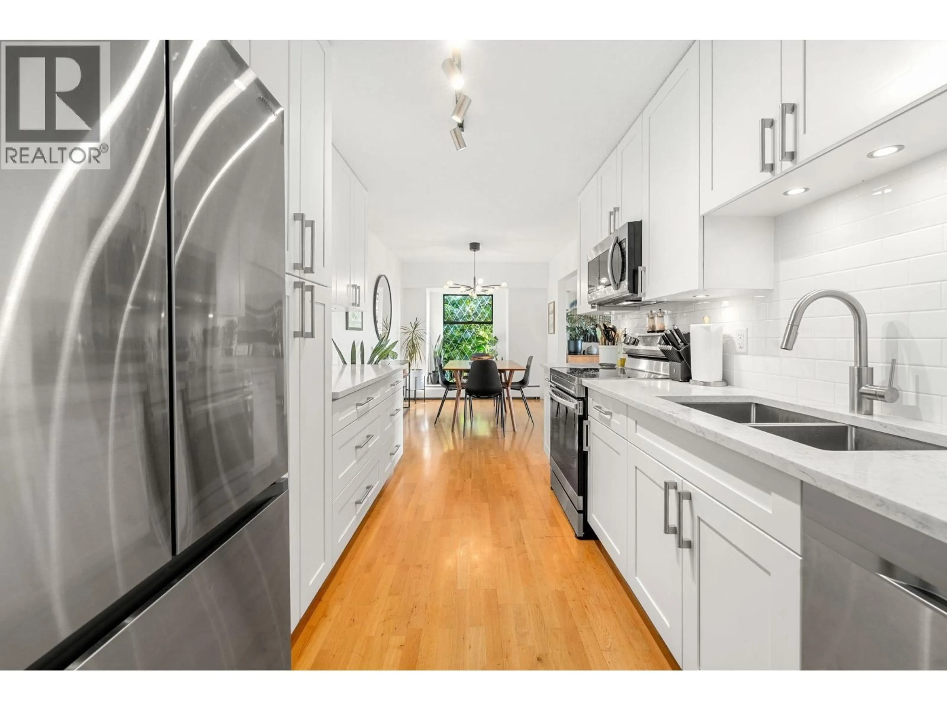 Unknown for 204 - 150 5TH STREET, North Vancouver British Columbia V7L1L5