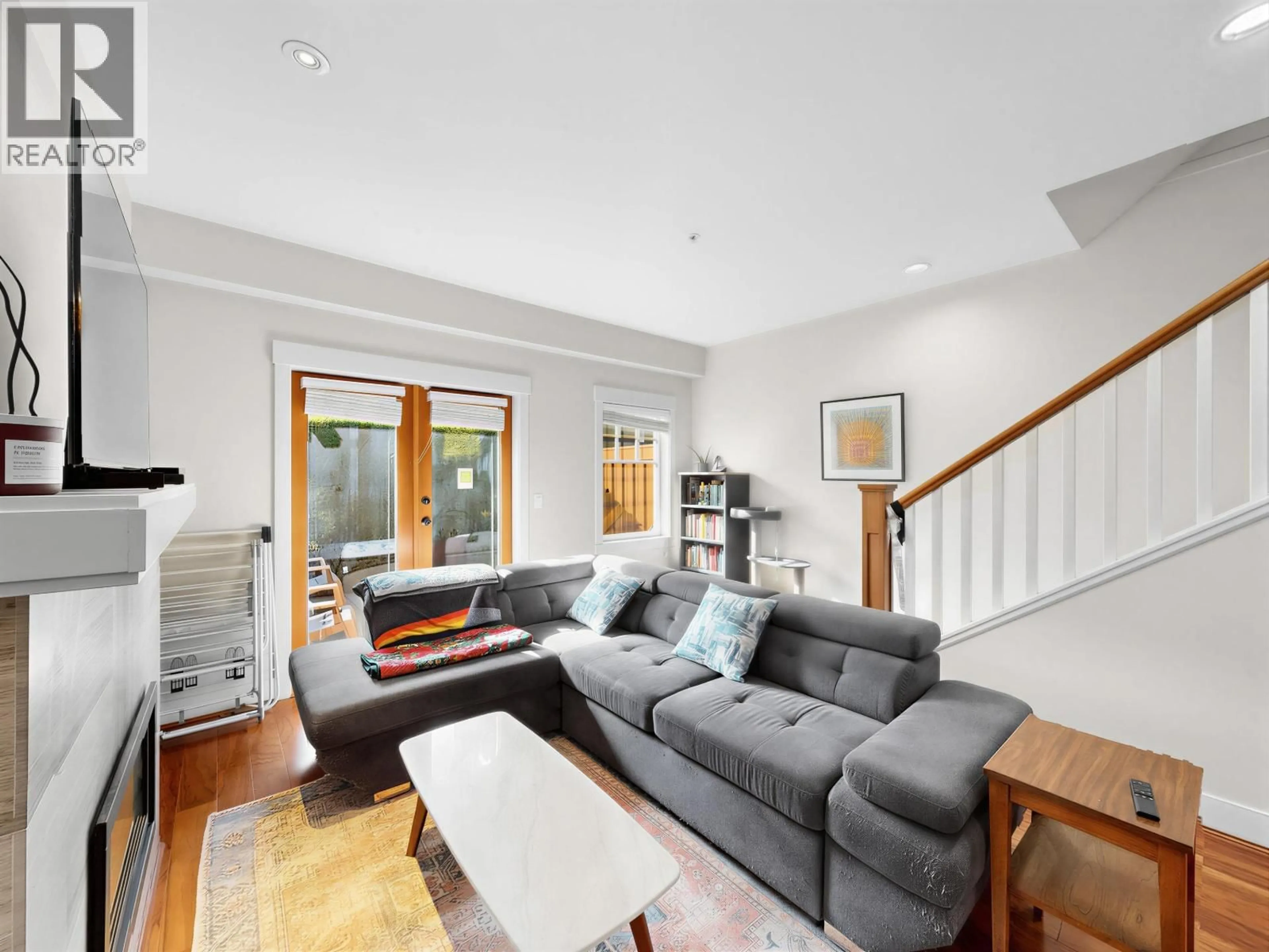 Living room with furniture, unknown for 5978 OAK STREET, Vancouver British Columbia V6M2W2