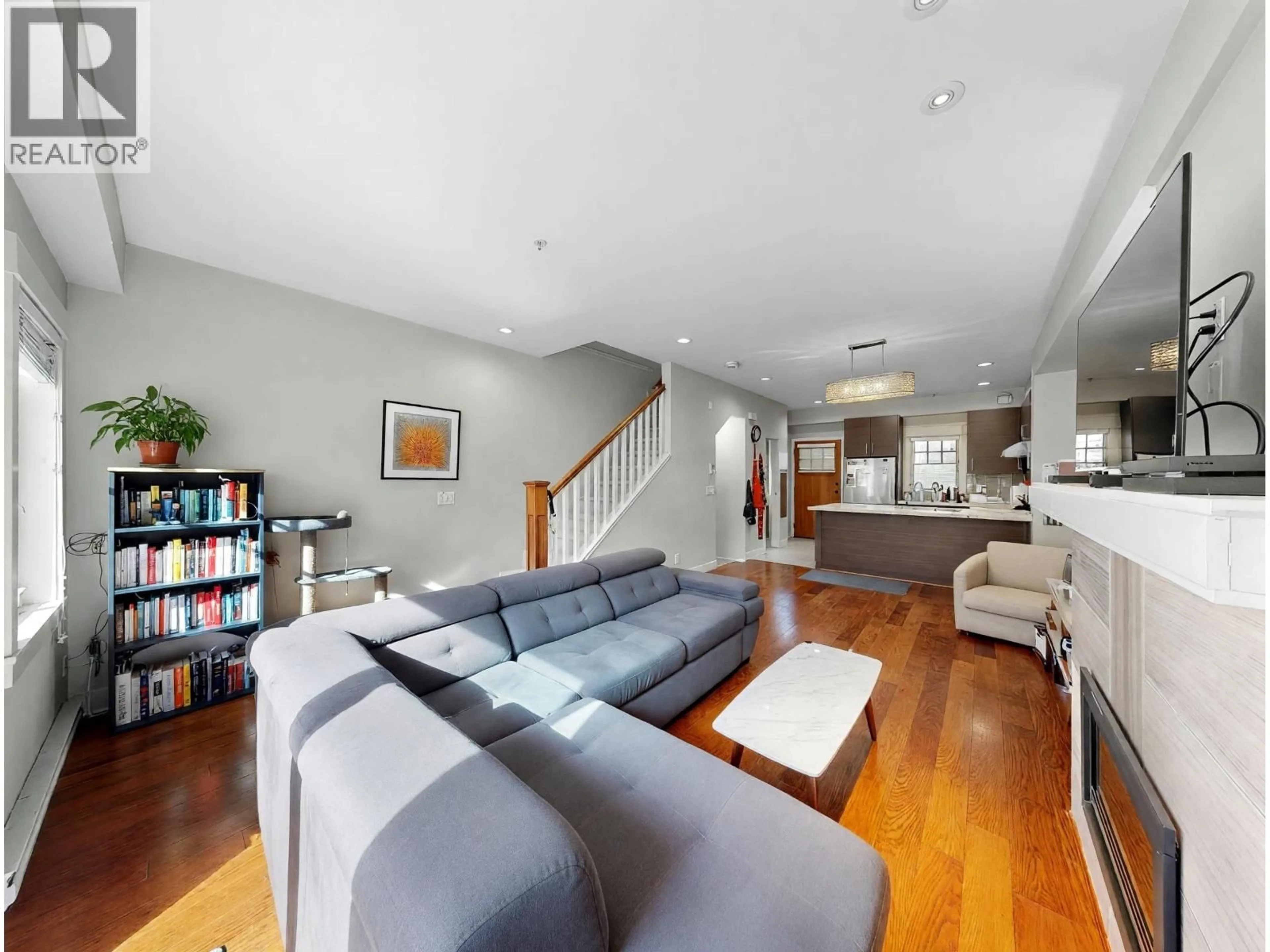 Living room with furniture, unknown for 5978 OAK STREET, Vancouver British Columbia V6M2W2