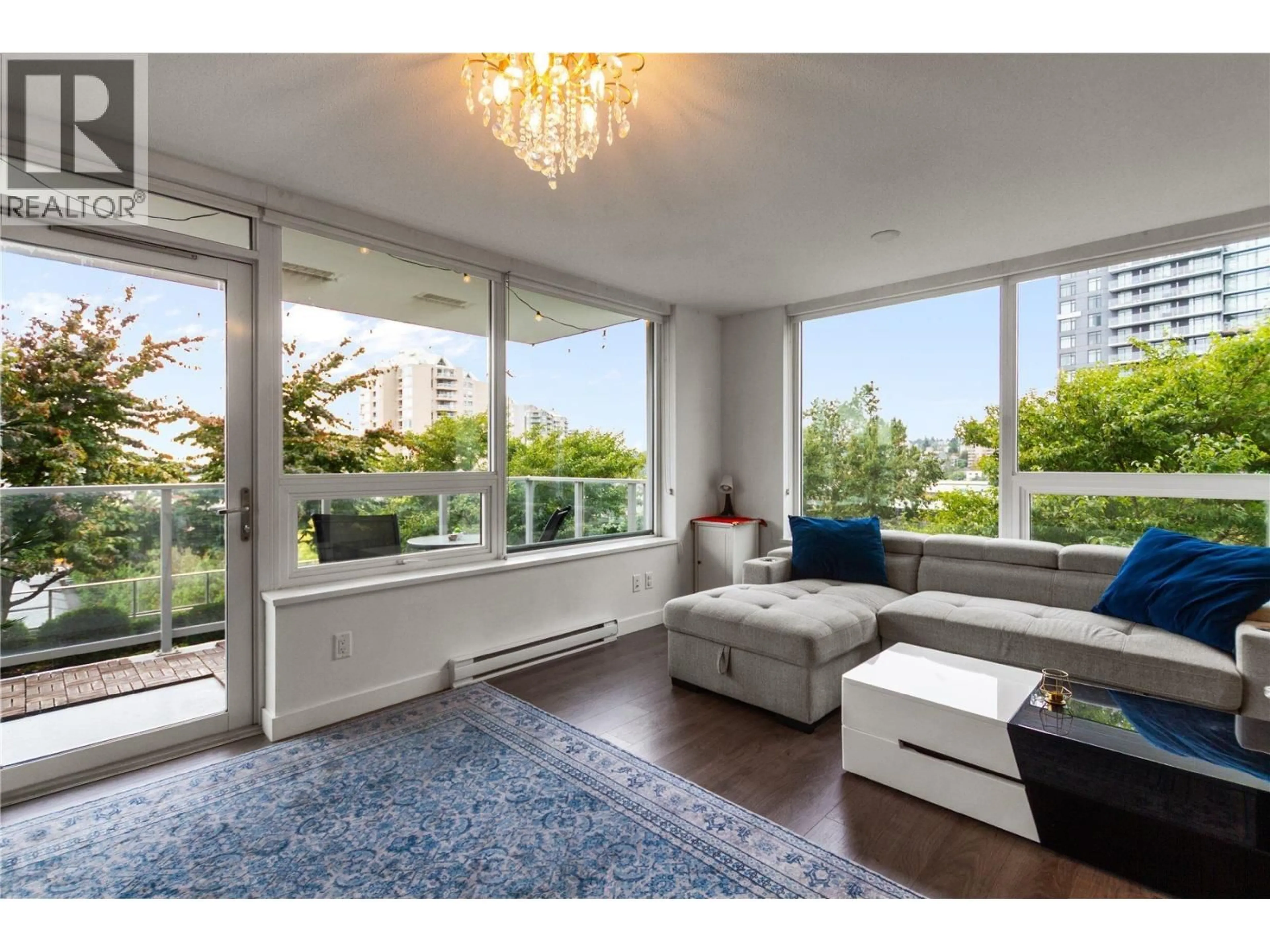 Living room with furniture, unknown for 702 - 988 QUAYSIDE DRIVE, New Westminster British Columbia V3M0L5