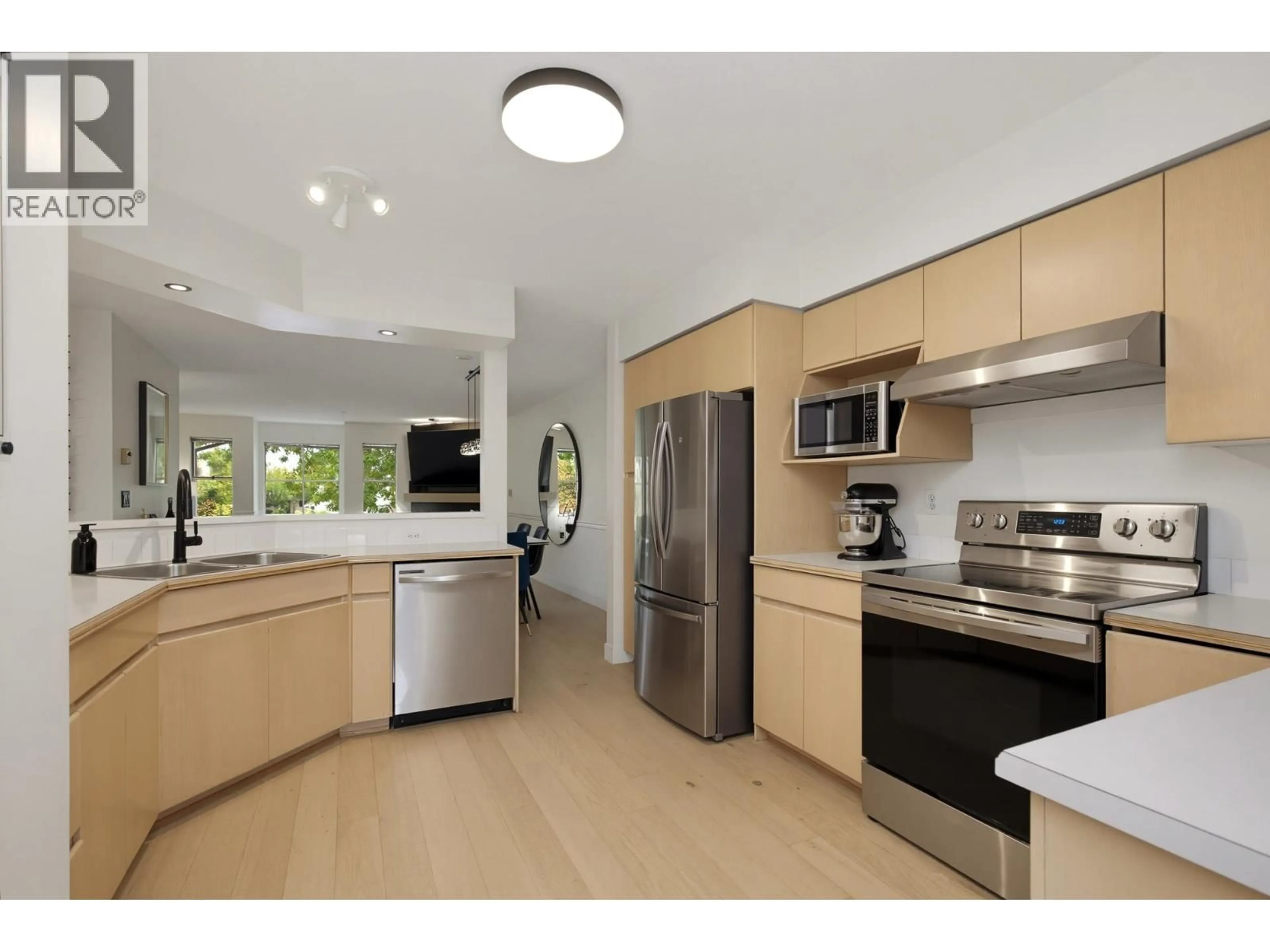Open concept kitchen, unknown for 7 - 19160 119 AVENUE, Pitt Meadows British Columbia V3Y2L7