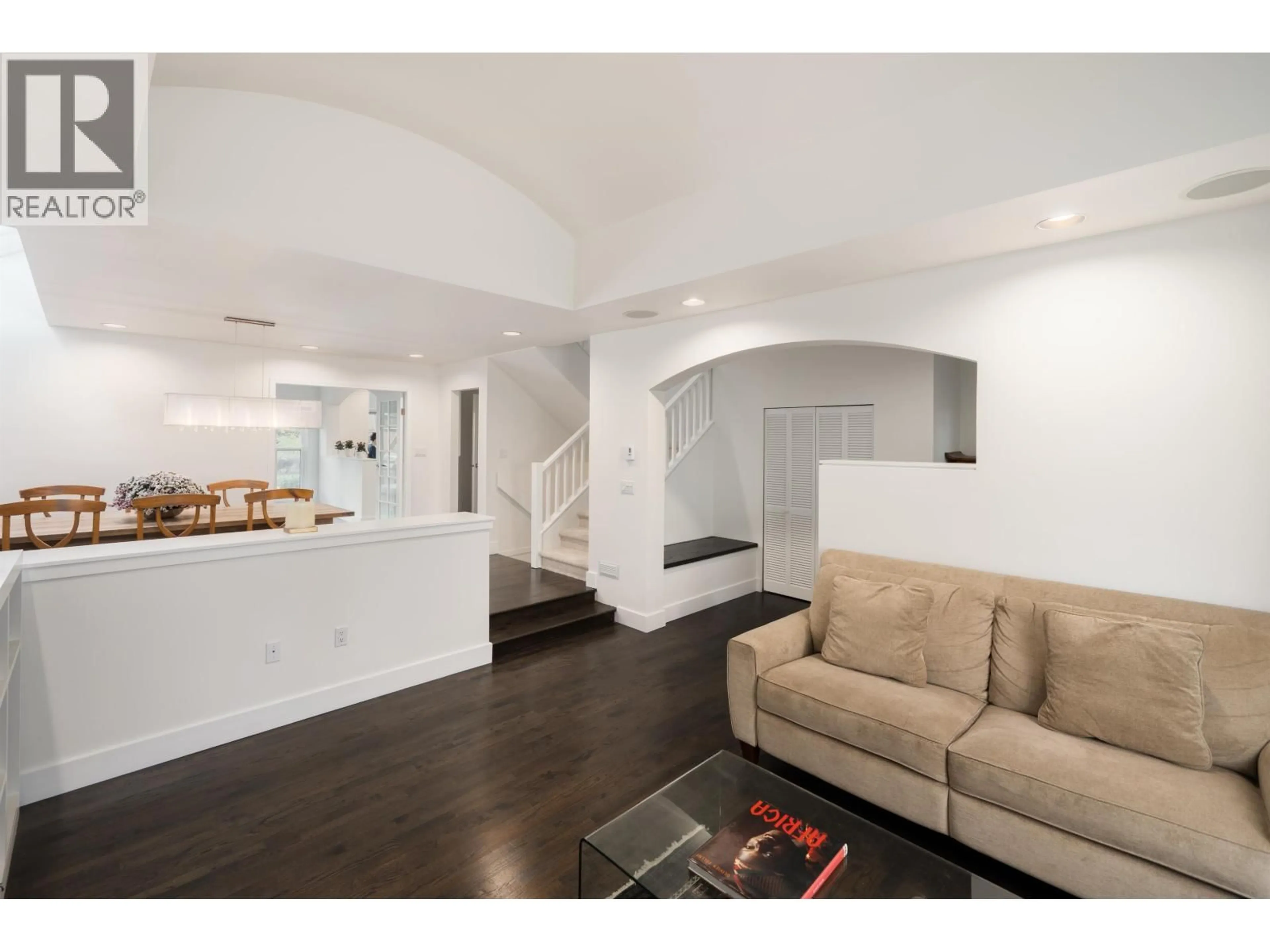 Unknown for 3328 30TH AVENUE, Vancouver British Columbia V6S1W4