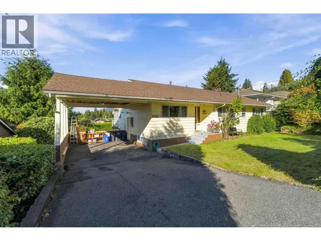 4243 DELBROOK AVENUE, North Vancouver 3