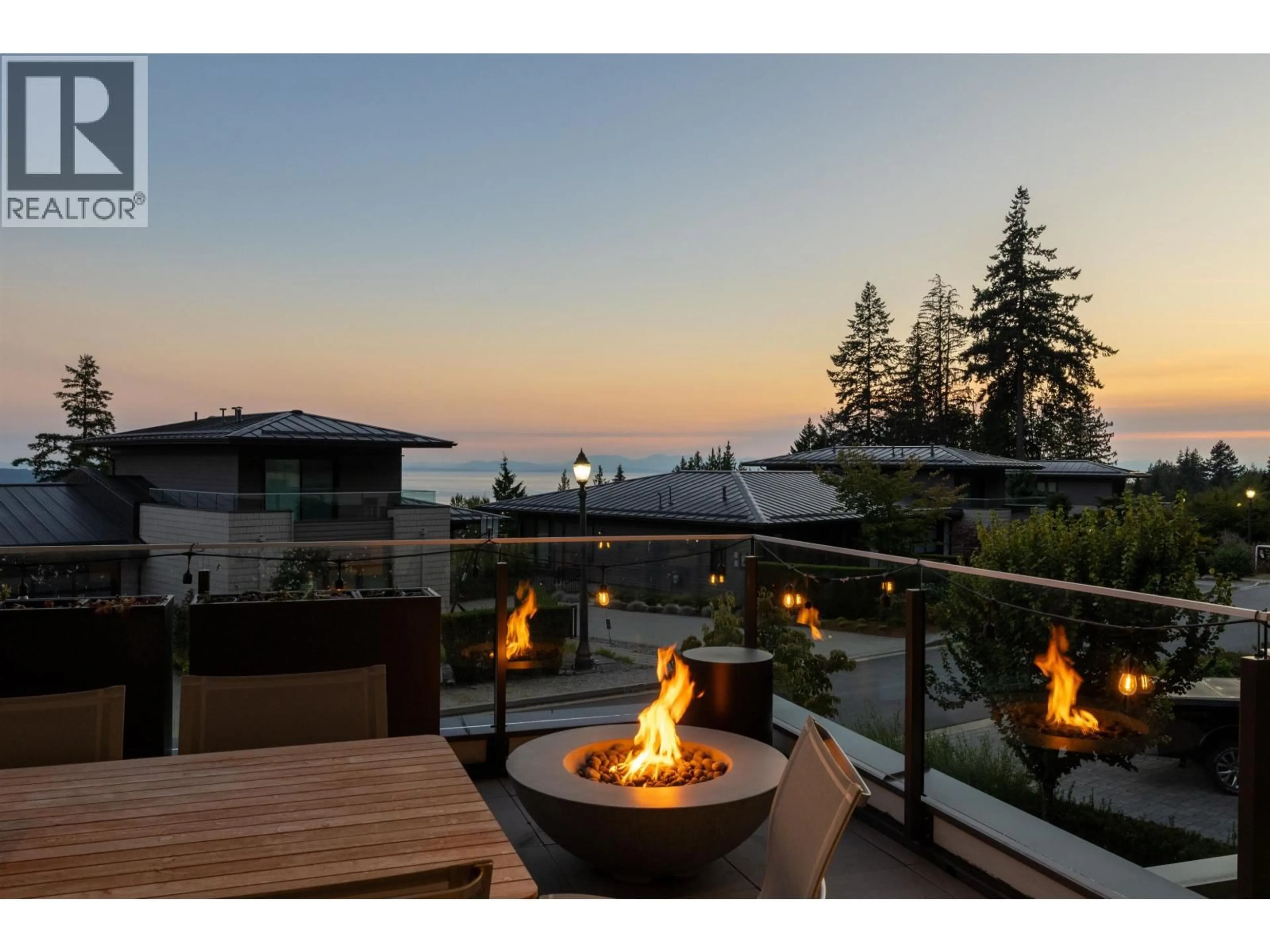 Patio, mountain view for 2993 BURFIELD PLACE, West Vancouver British Columbia V7S0A9