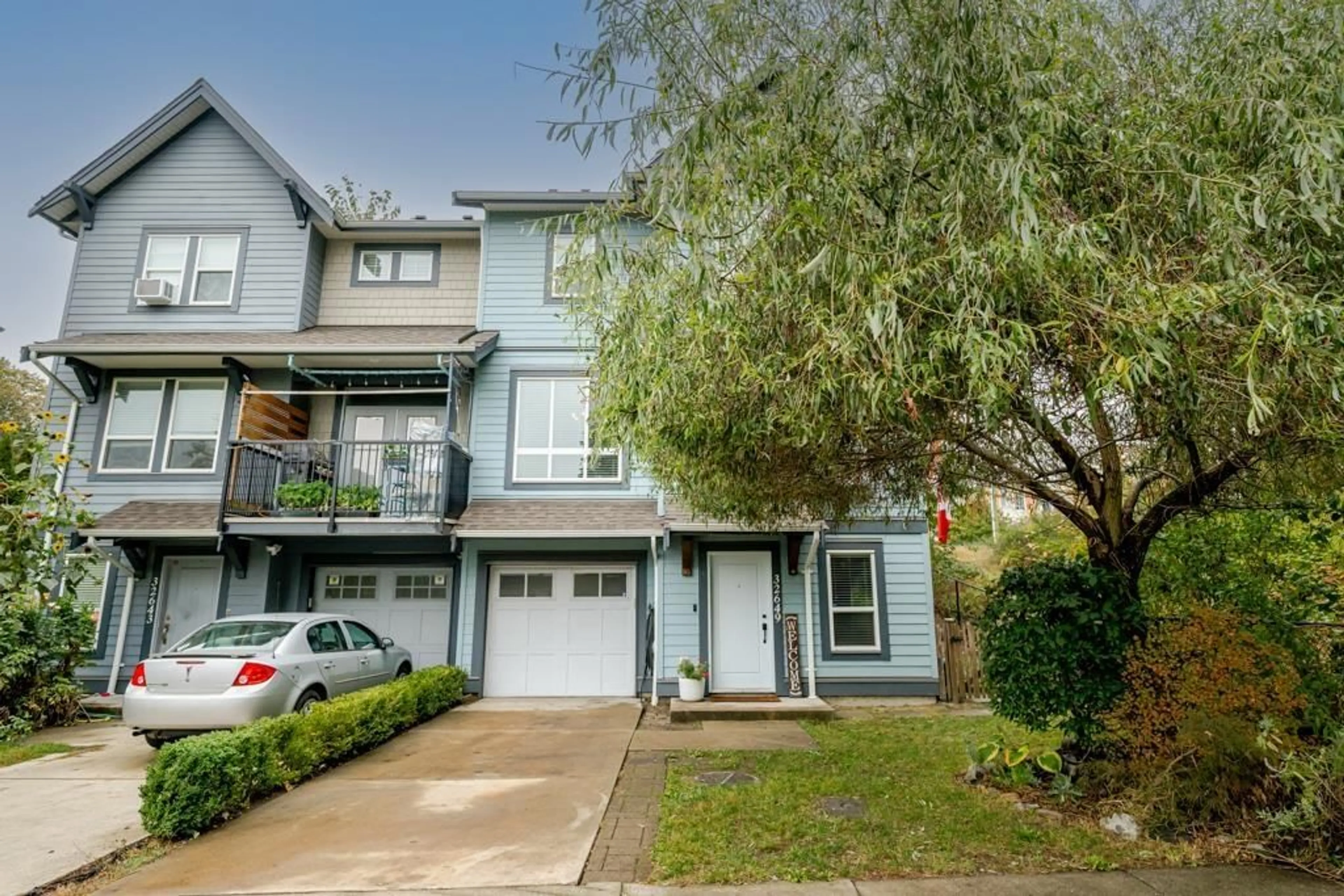 A pic from outside/outdoor area/front of a property/back of a property/a pic from drone, street for 32649 PRESTON BOULEVARD, Mission British Columbia V2V0G1
