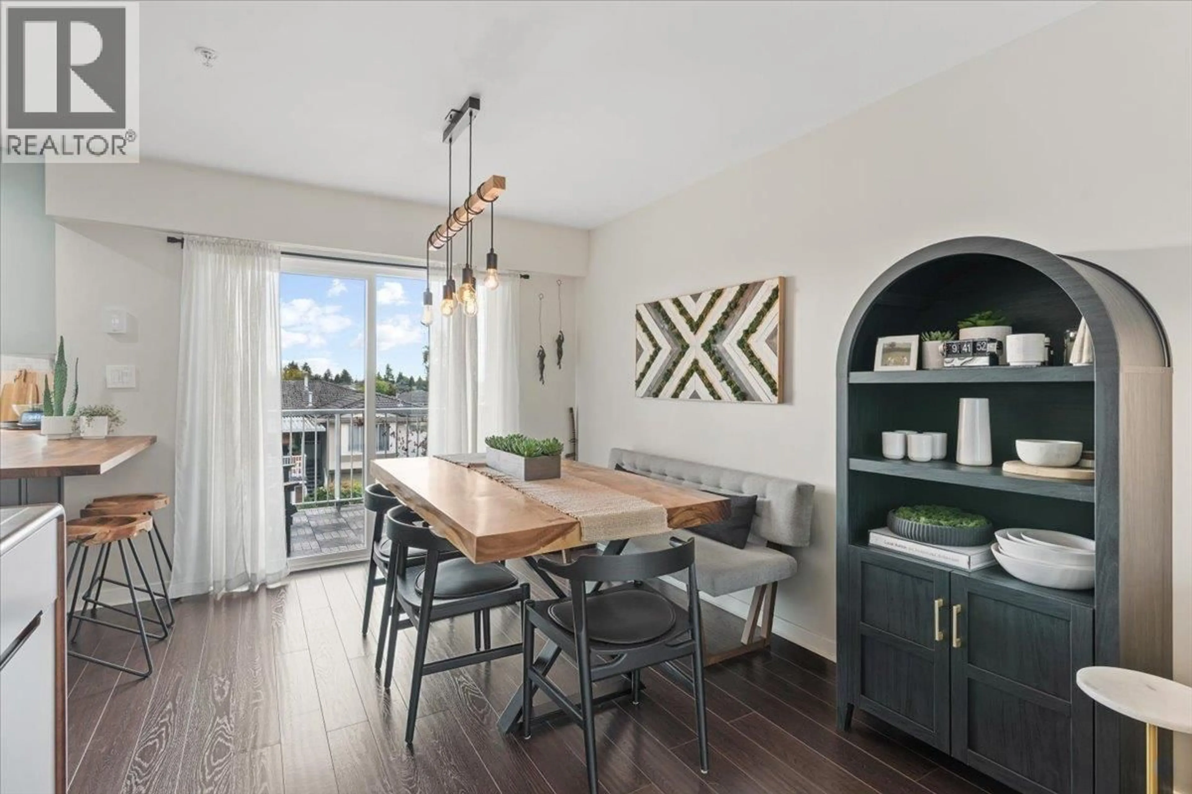 Dining room, wood/laminate floor for 34 - 7370 STRIDE AVENUE, Burnaby British Columbia V3N5E6