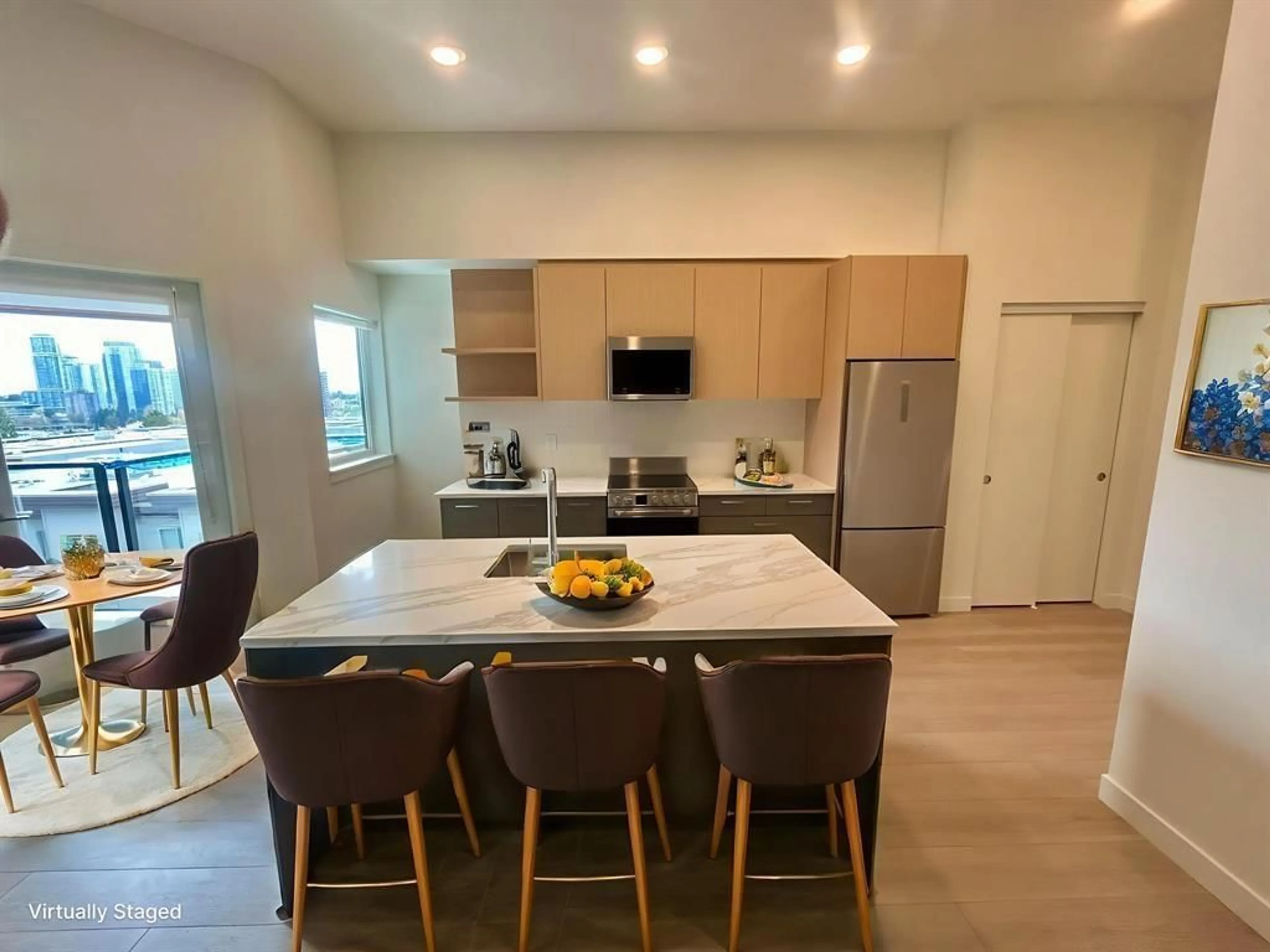 Open concept kitchen, unknown for 617 - 10777 138 STREET, Surrey British Columbia V3T0T5