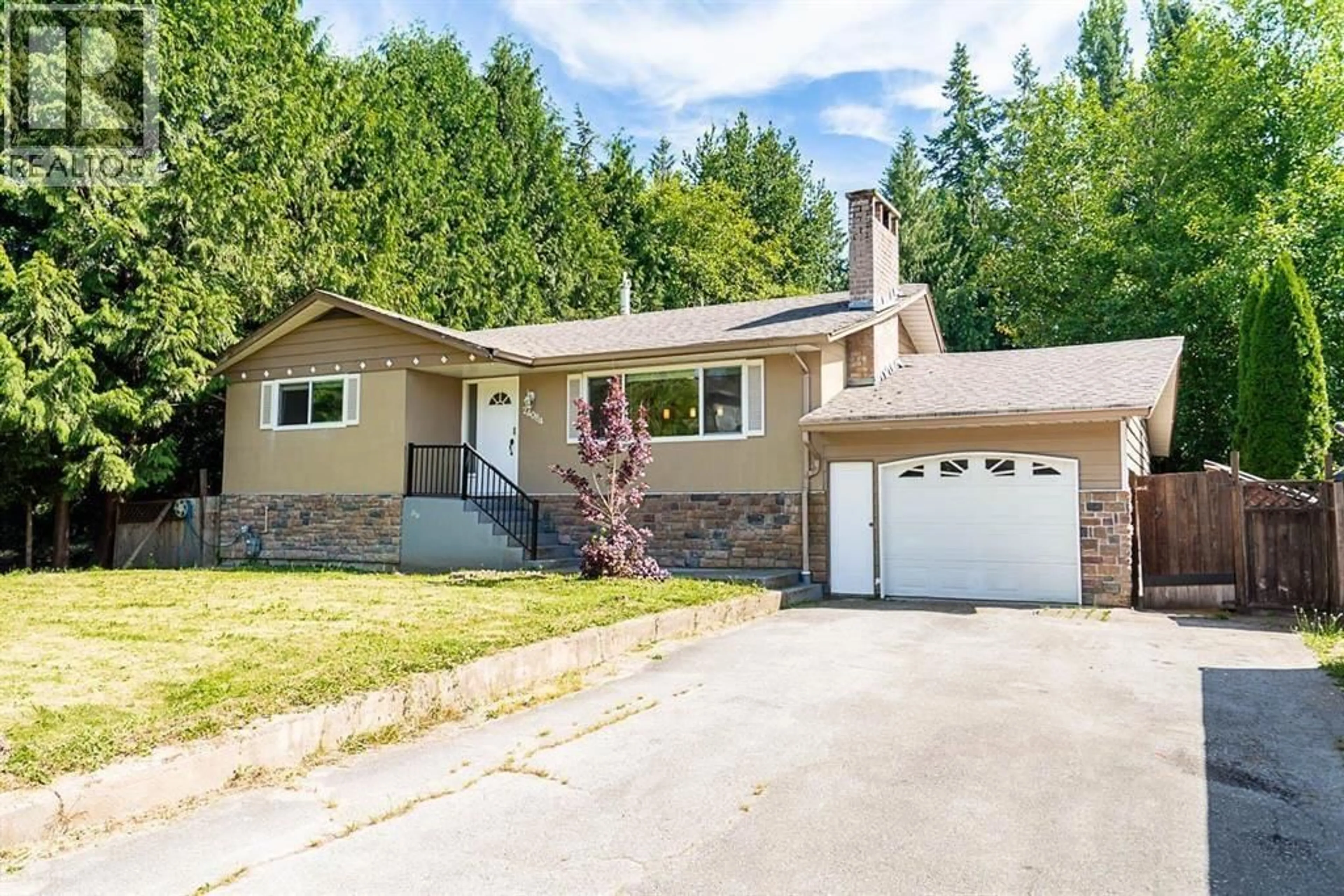 Home with vinyl exterior material, street for 24084 102 AVENUE, Maple Ridge British Columbia V2W1J1