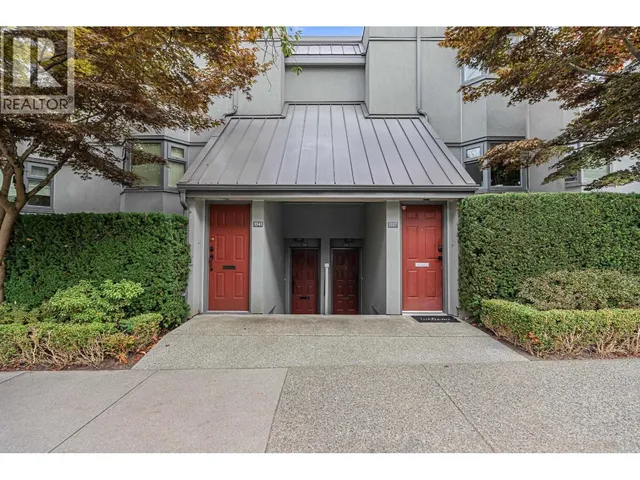 1339 8TH AVENUE, Vancouver 3