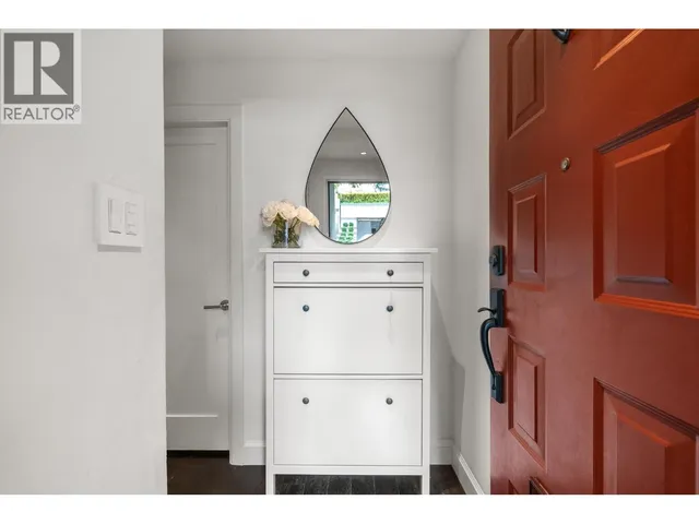 1339 8TH AVENUE, Vancouver 4