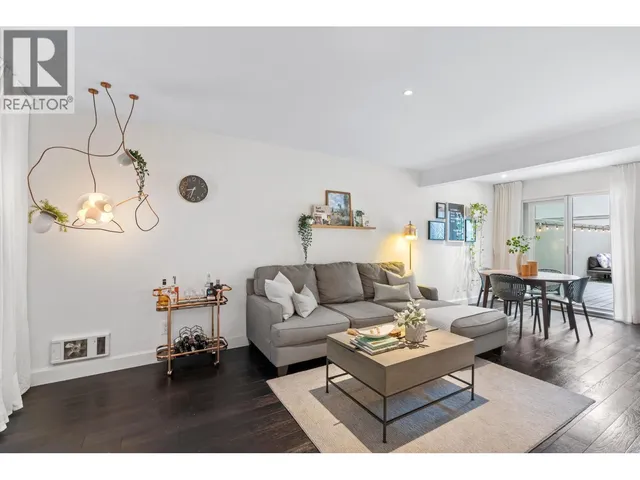 1339 8TH AVENUE, Vancouver 5