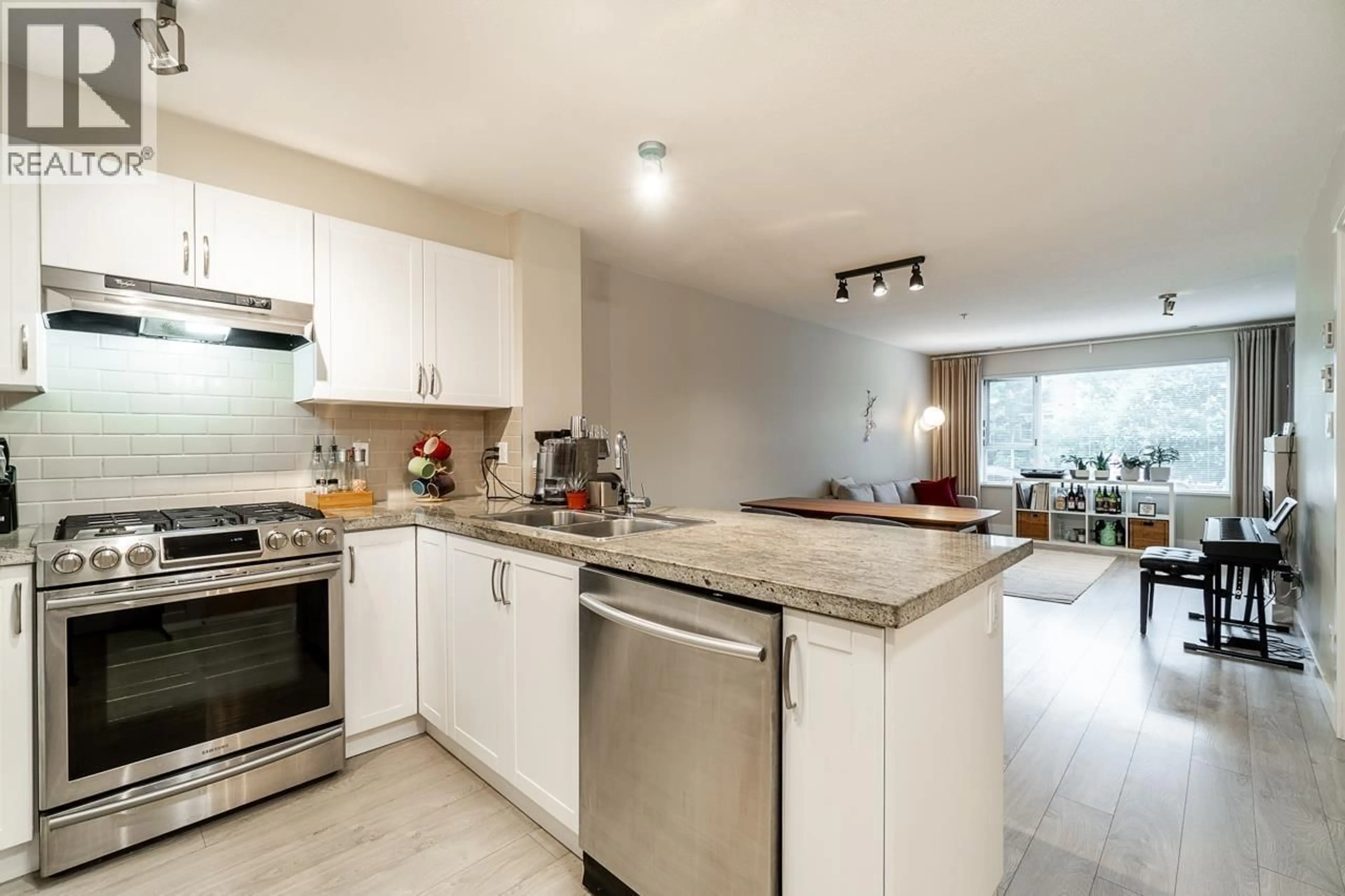 Open concept kitchen, ceramic/tile floor for 211 - 4728 DAWSON STREET, Burnaby British Columbia V5C0A9