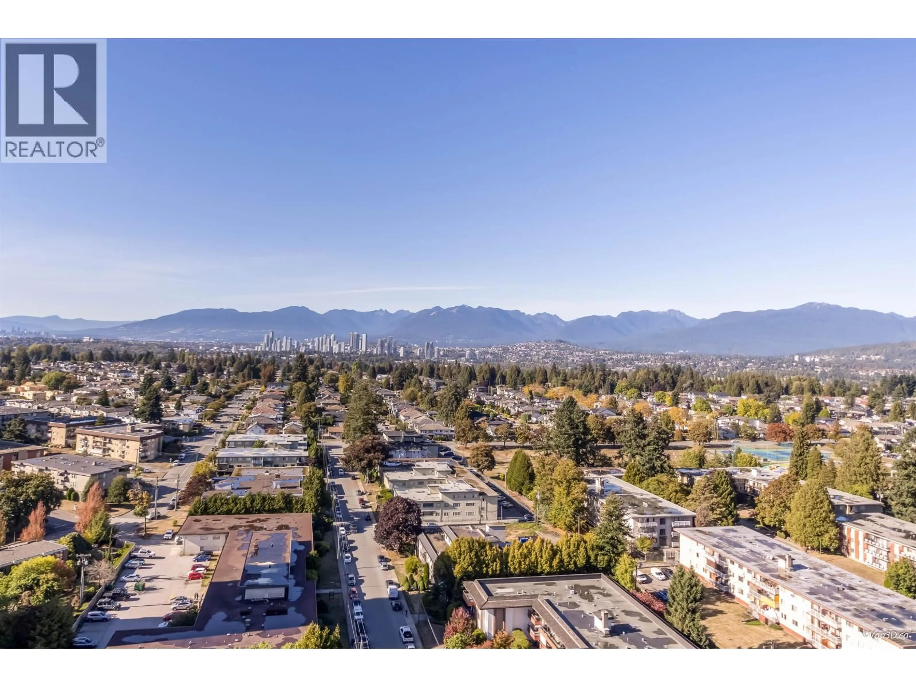 A pic from outside/outdoor area/front of a property/back of a property/a pic from drone, mountain view for 2211 - 7358 EDMONDS STREET, Burnaby British Columbia V3N0H1