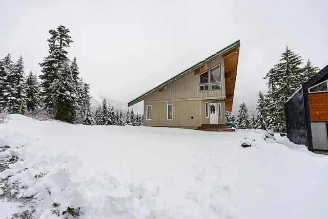 20806 SAKWI CREEK ROAD, Agassiz 2