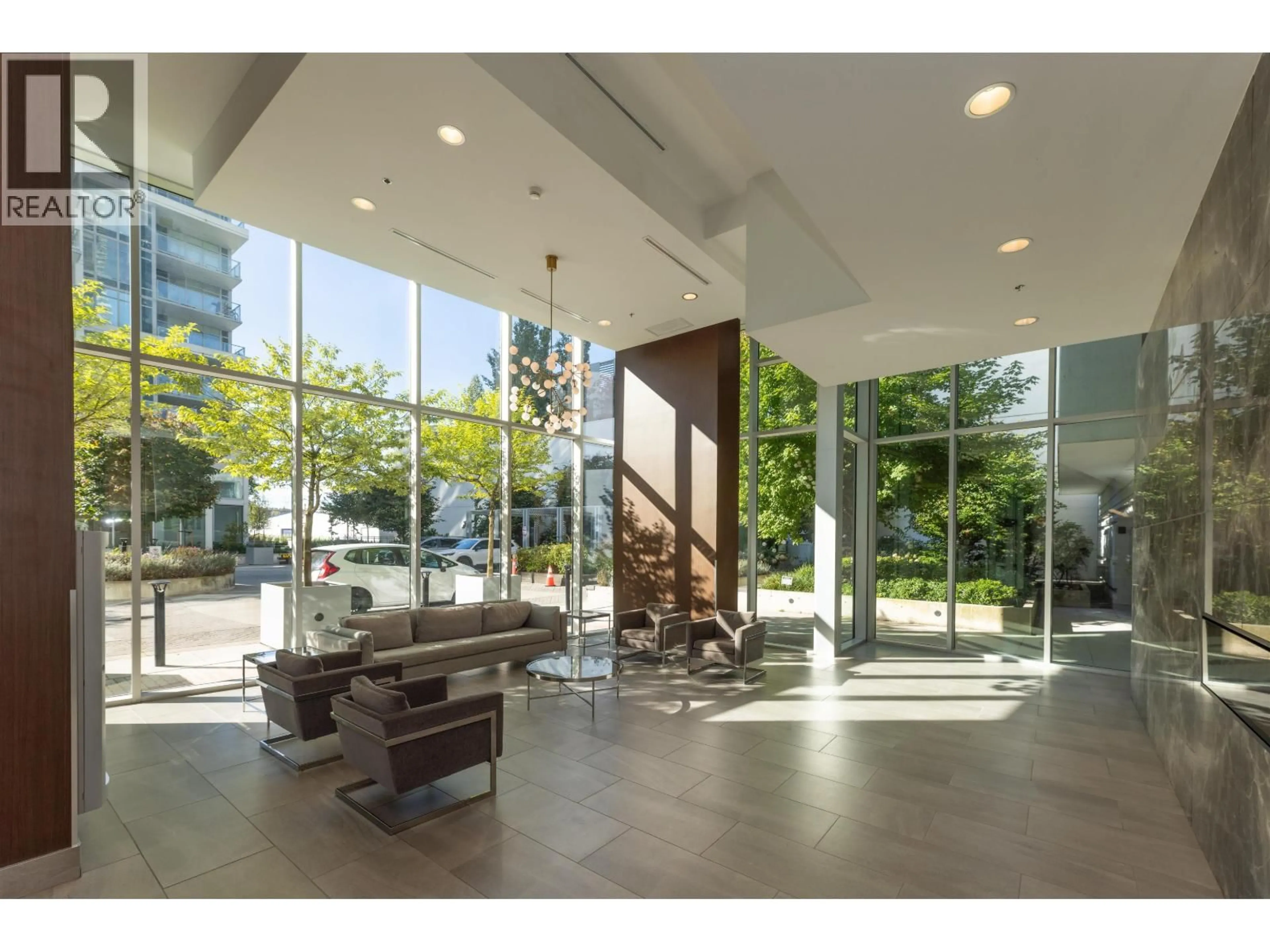 Indoor foyer for 1206 - 2311 BETA AVENUE, Burnaby British Columbia V5C0M1
