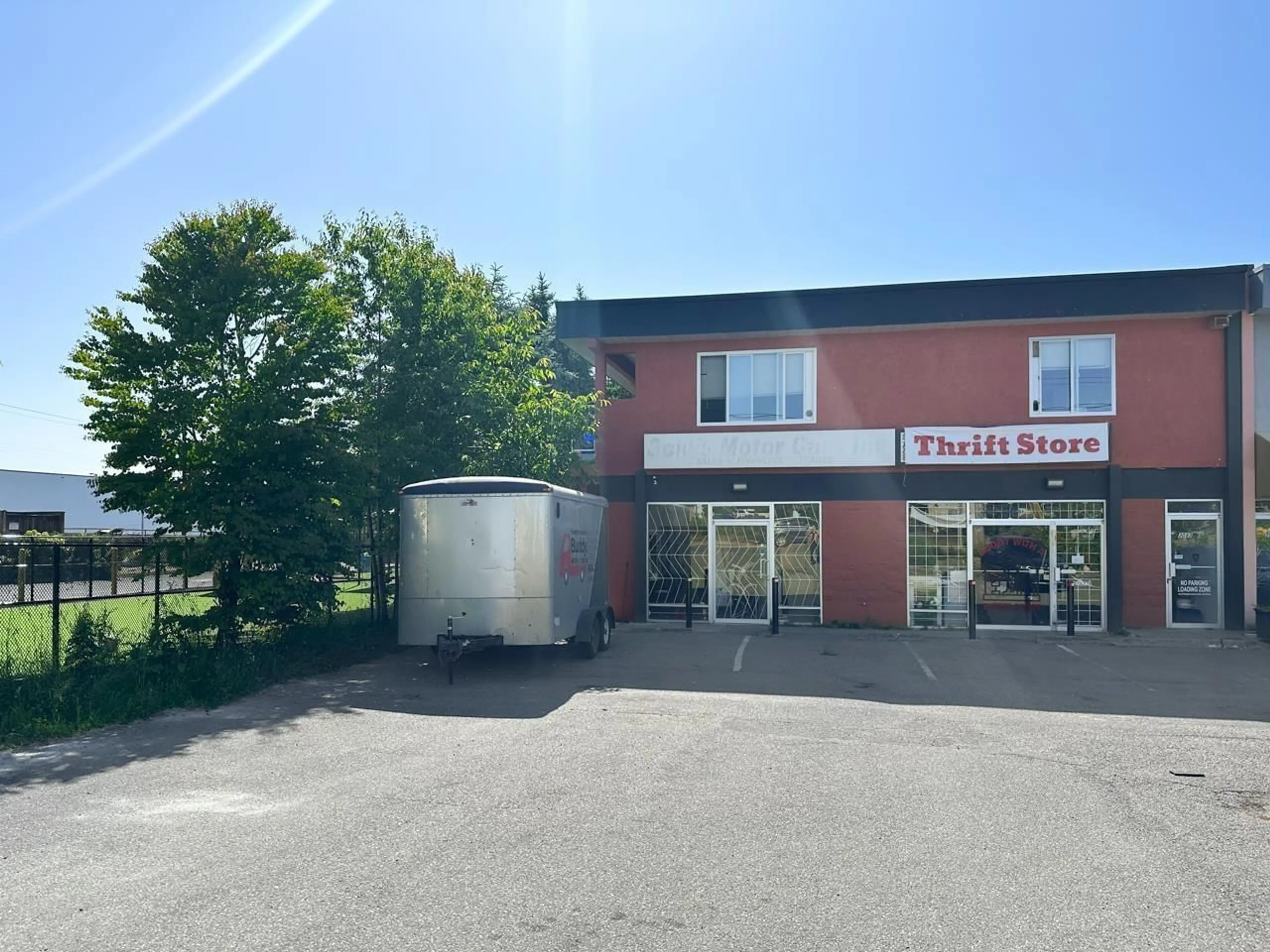 A pic from outside/outdoor area/front of a property/back of a property/a pic from drone, street for 3083 276 STREET, Langley British Columbia V4W3L4