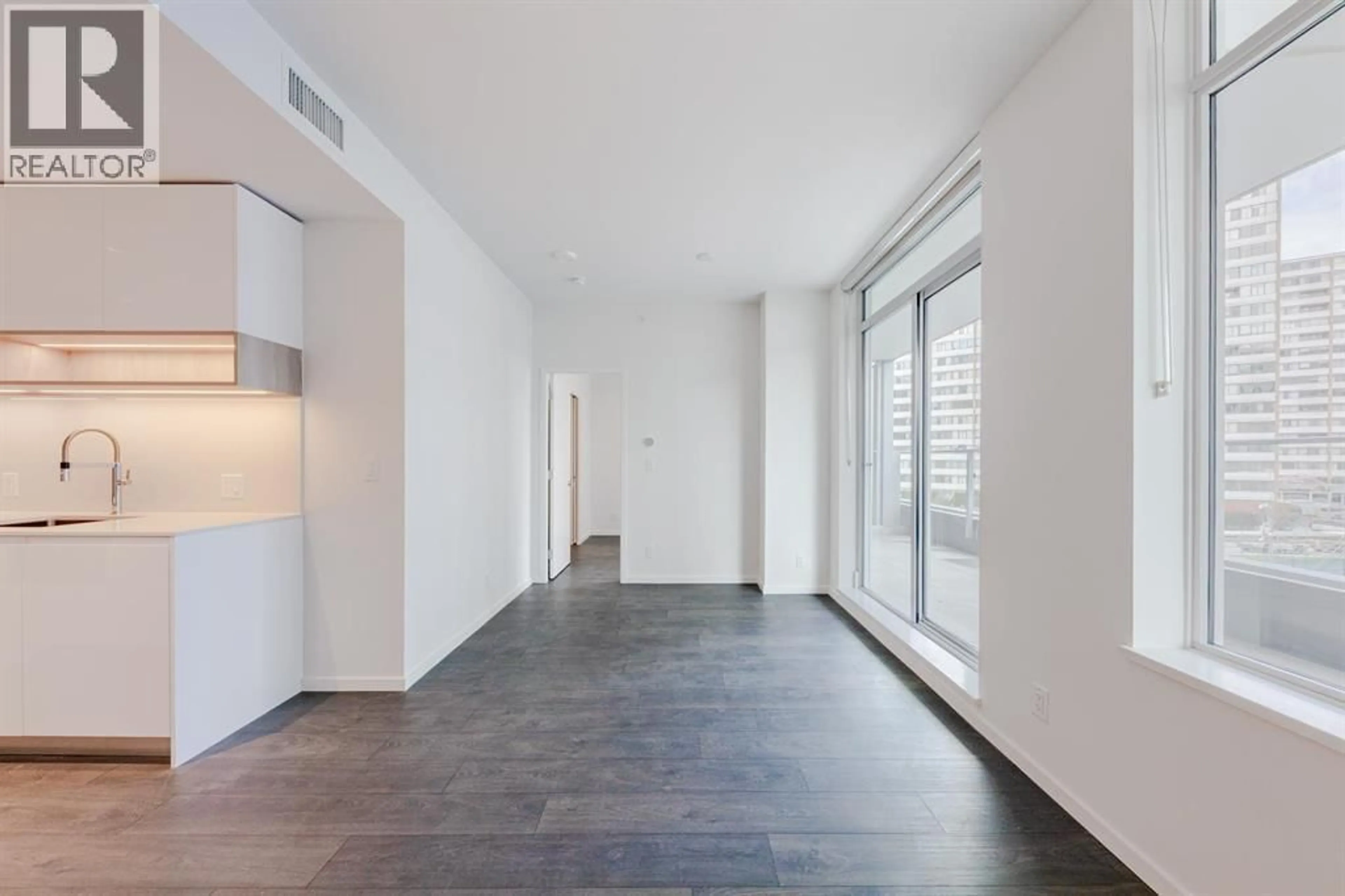 A pic of a room for 203 - 6788 MINORU BOULEVARD, Richmond British Columbia V6Y0M6