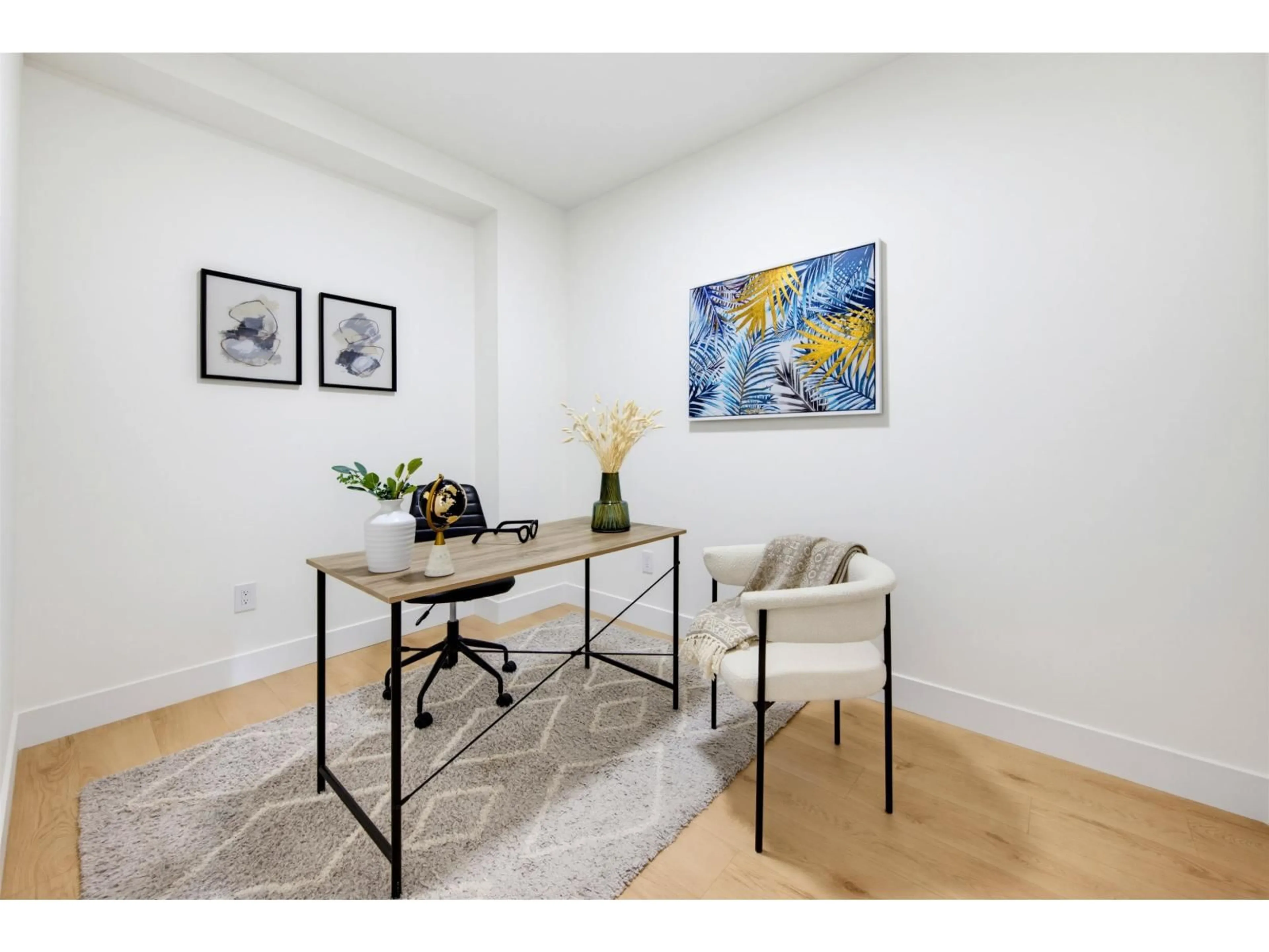A pic of a room for 1 - 19128 61A AVENUE, Surrey British Columbia V3S8C7