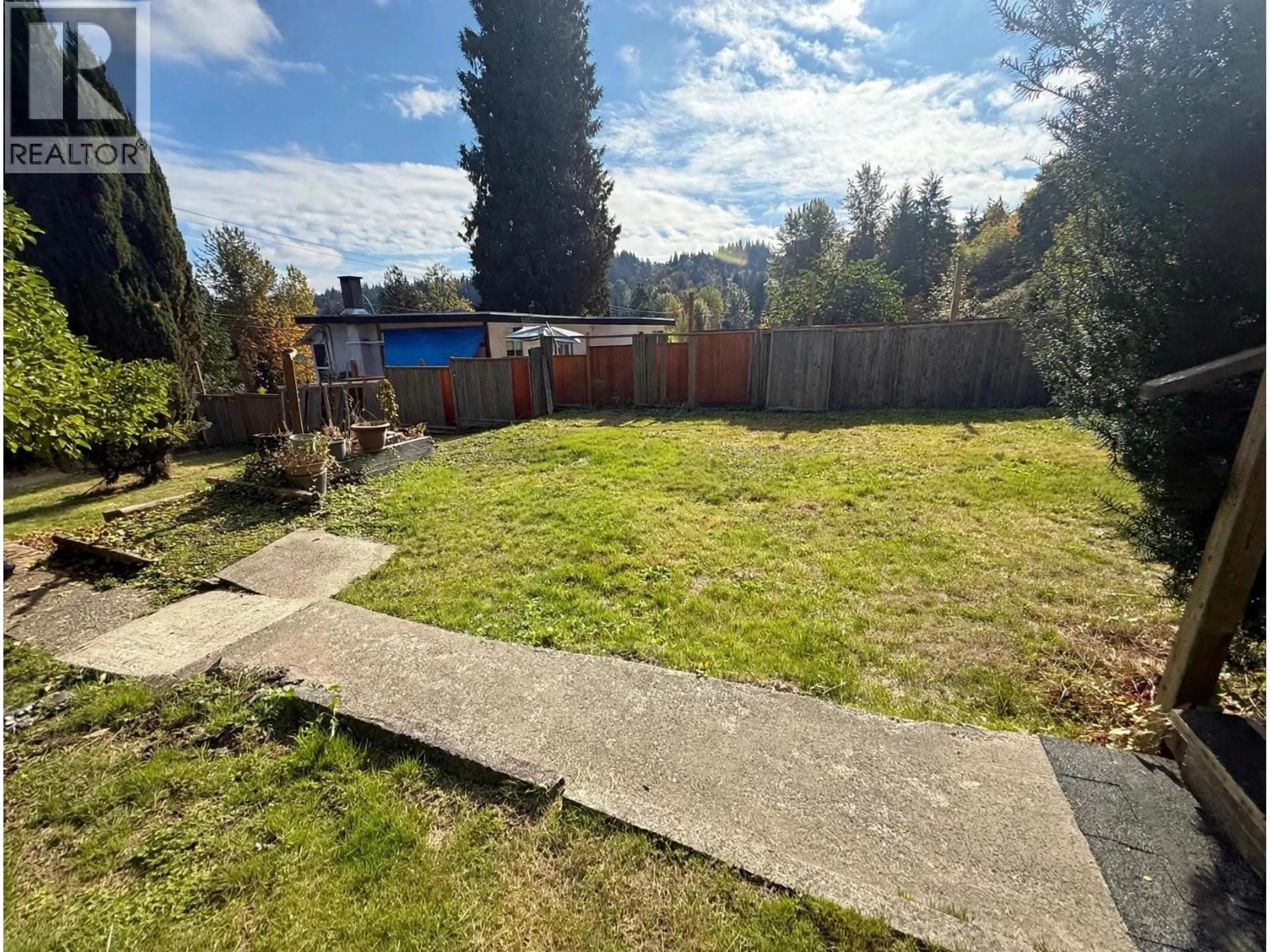 A pic from outside/outdoor area/front of a property/back of a property/a pic from drone, street for 1815 BARNET HIGHWAY, Port Moody British Columbia V3H1V9