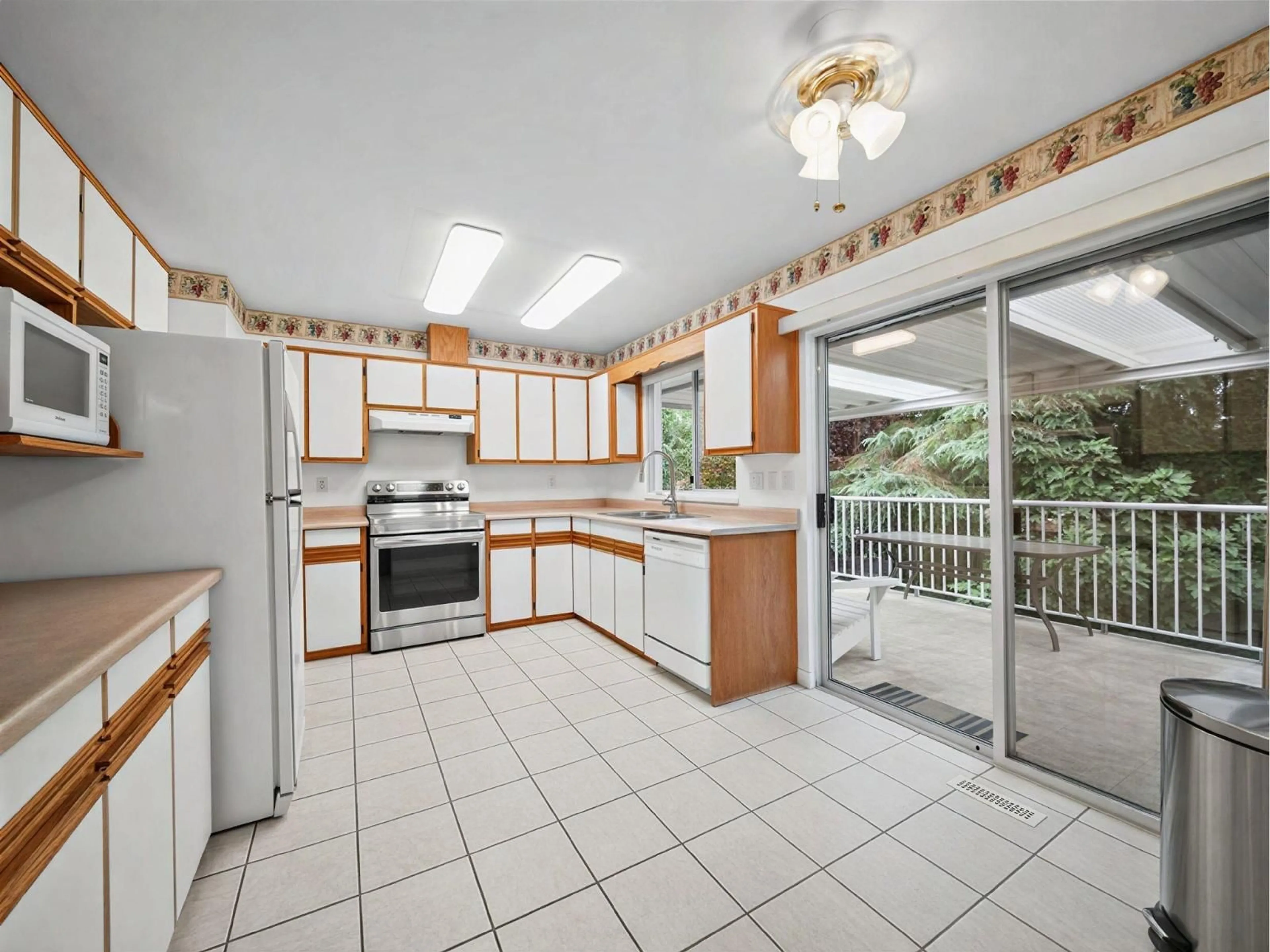 Unknown for 9029 204 STREET, Langley British Columbia V1M2J3