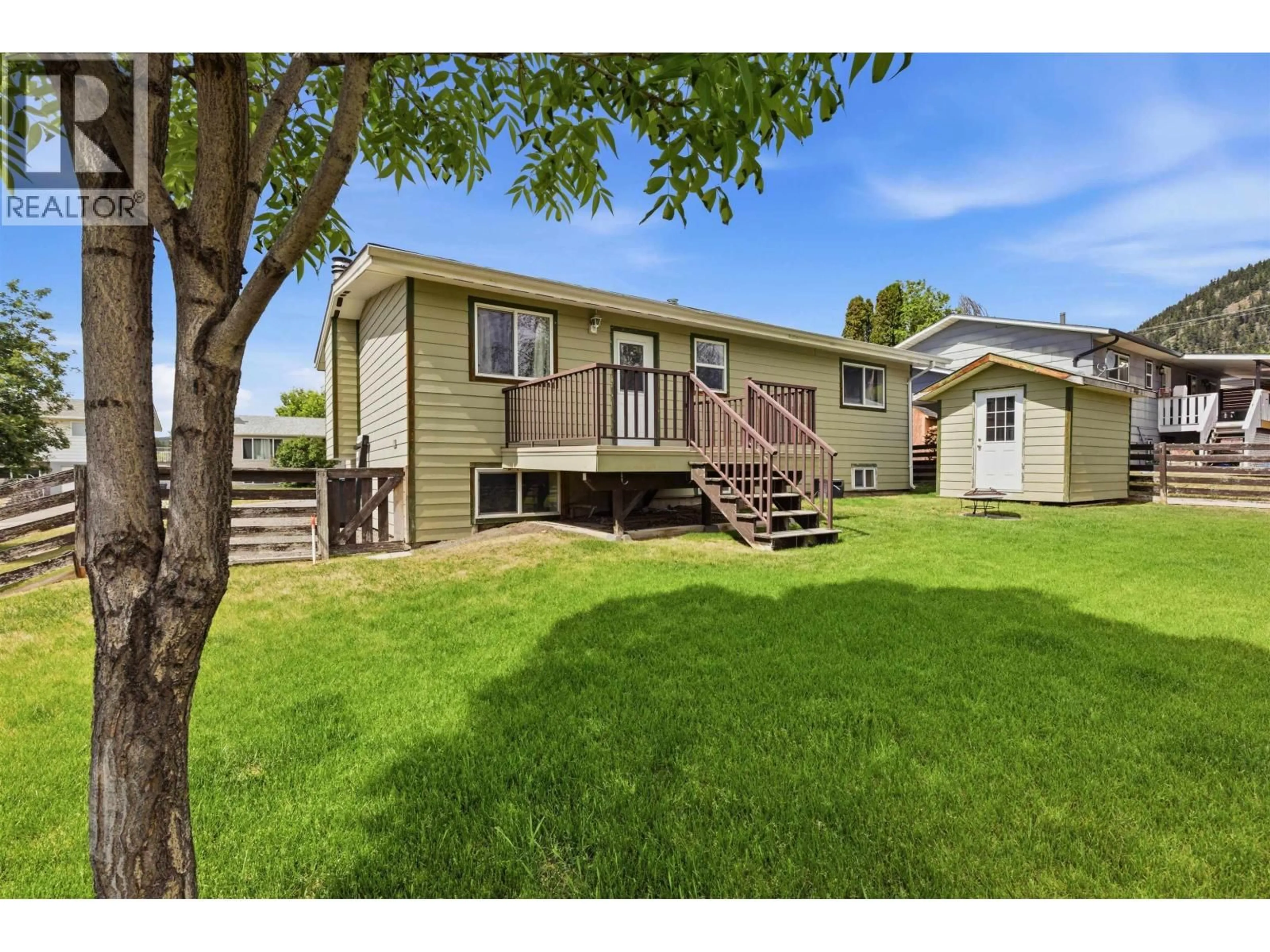 Home with vinyl exterior material, unknown for 708 SMITH STREET, Williams Lake British Columbia V2G4A5