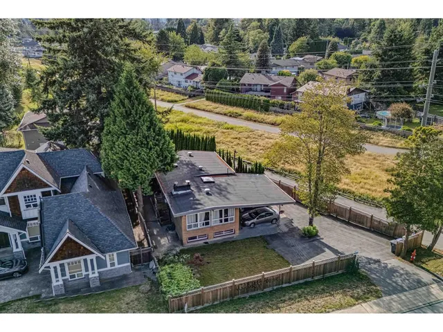 9387 140 STREET, Surrey 3