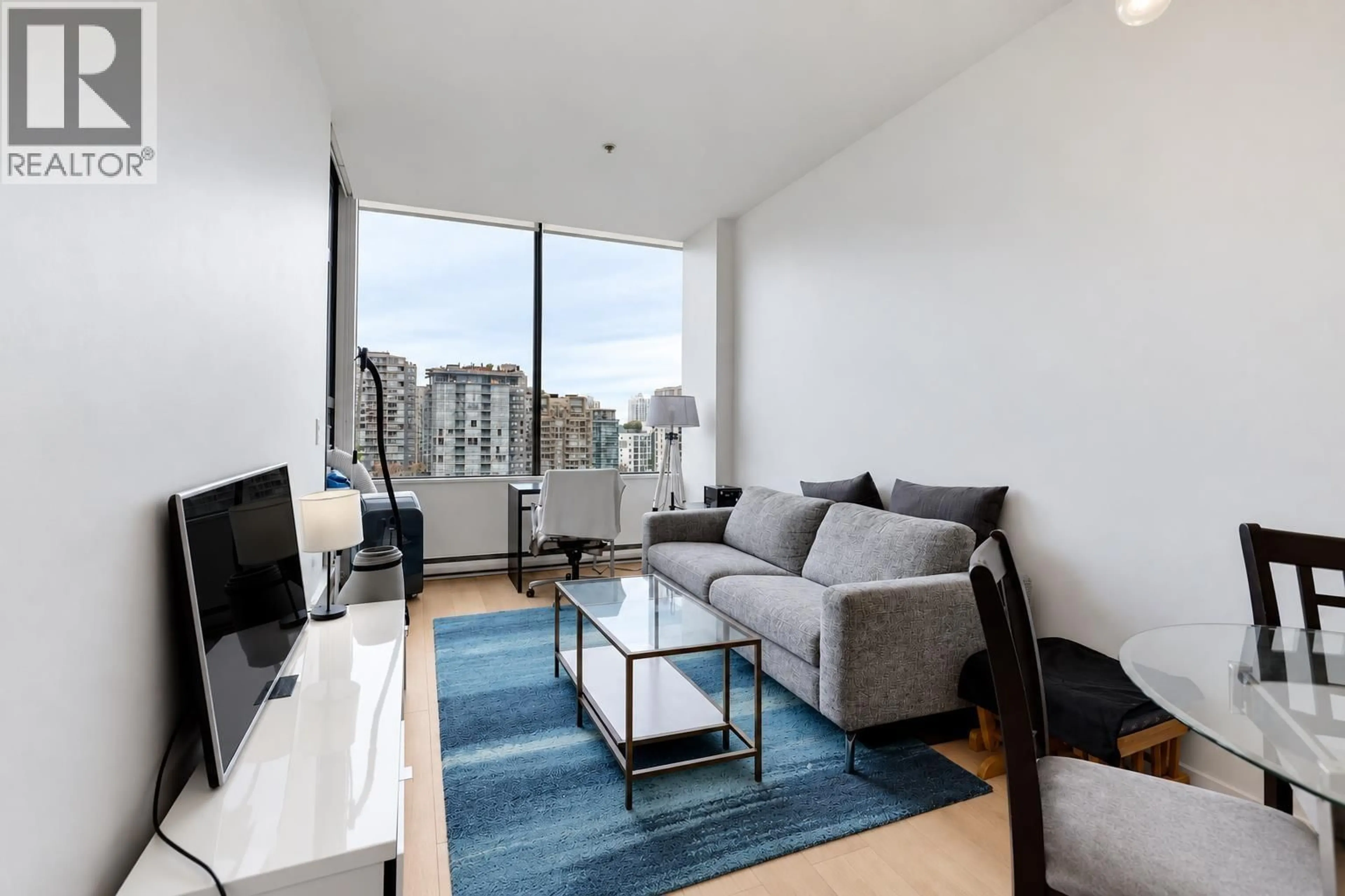 Living room with furniture, unknown for 807 - 1010 HOWE STREET, Vancouver British Columbia V6Z1P5